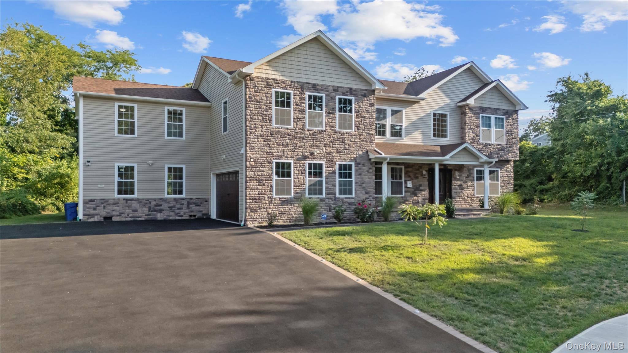 #2 photo, 4 Coventry Court, サフォーク郡 Wheatley Heights , NY 11798