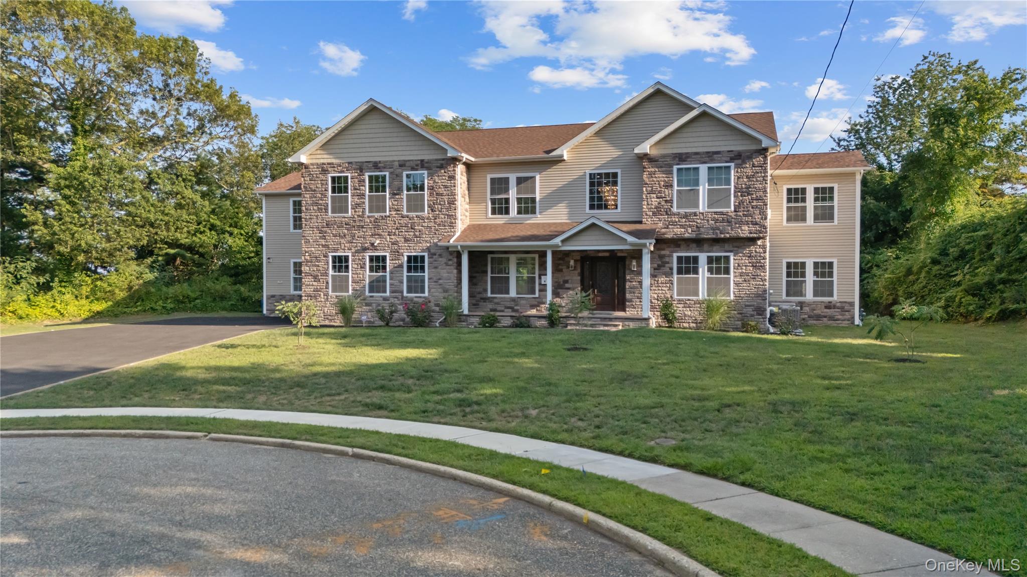 #3 photo, 4 Coventry Court, サフォーク郡 Wheatley Heights , NY 11798