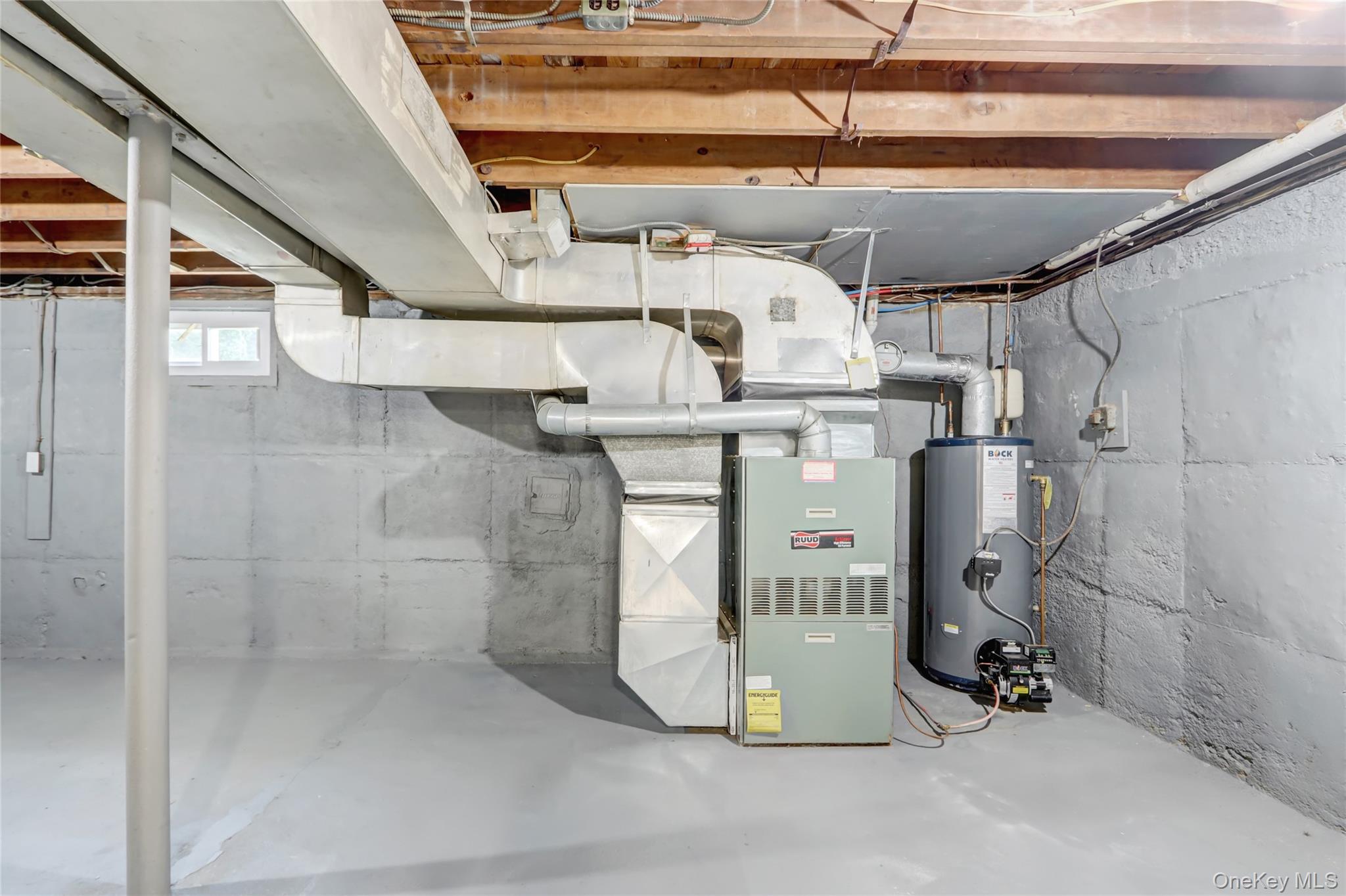 #17 photo, 1067 Mirabelle Avenue, ナッソー郡 Westbury , NY 11590