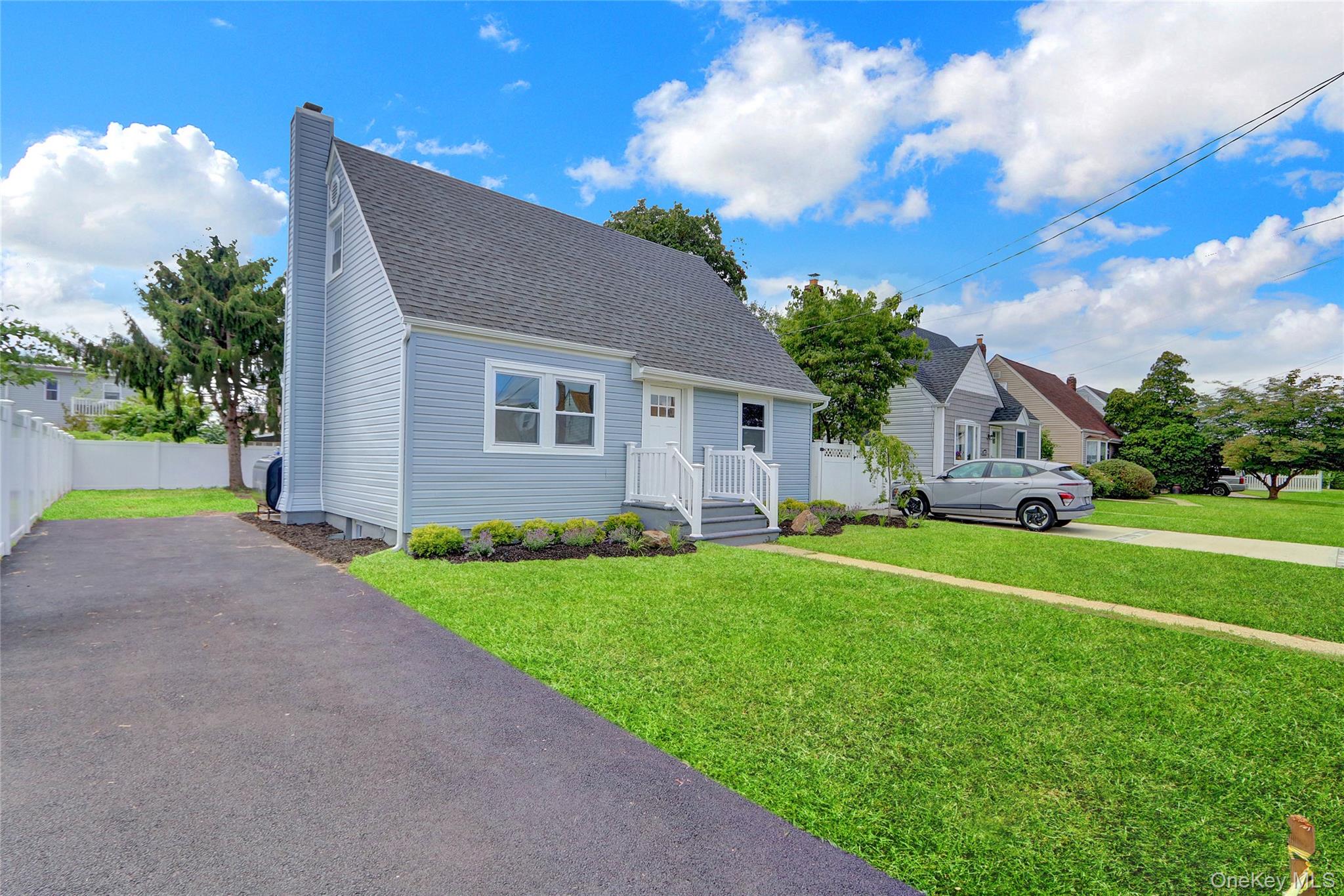 #2 photo, 1067 Mirabelle Avenue, ナッソー郡 Westbury , NY 11590