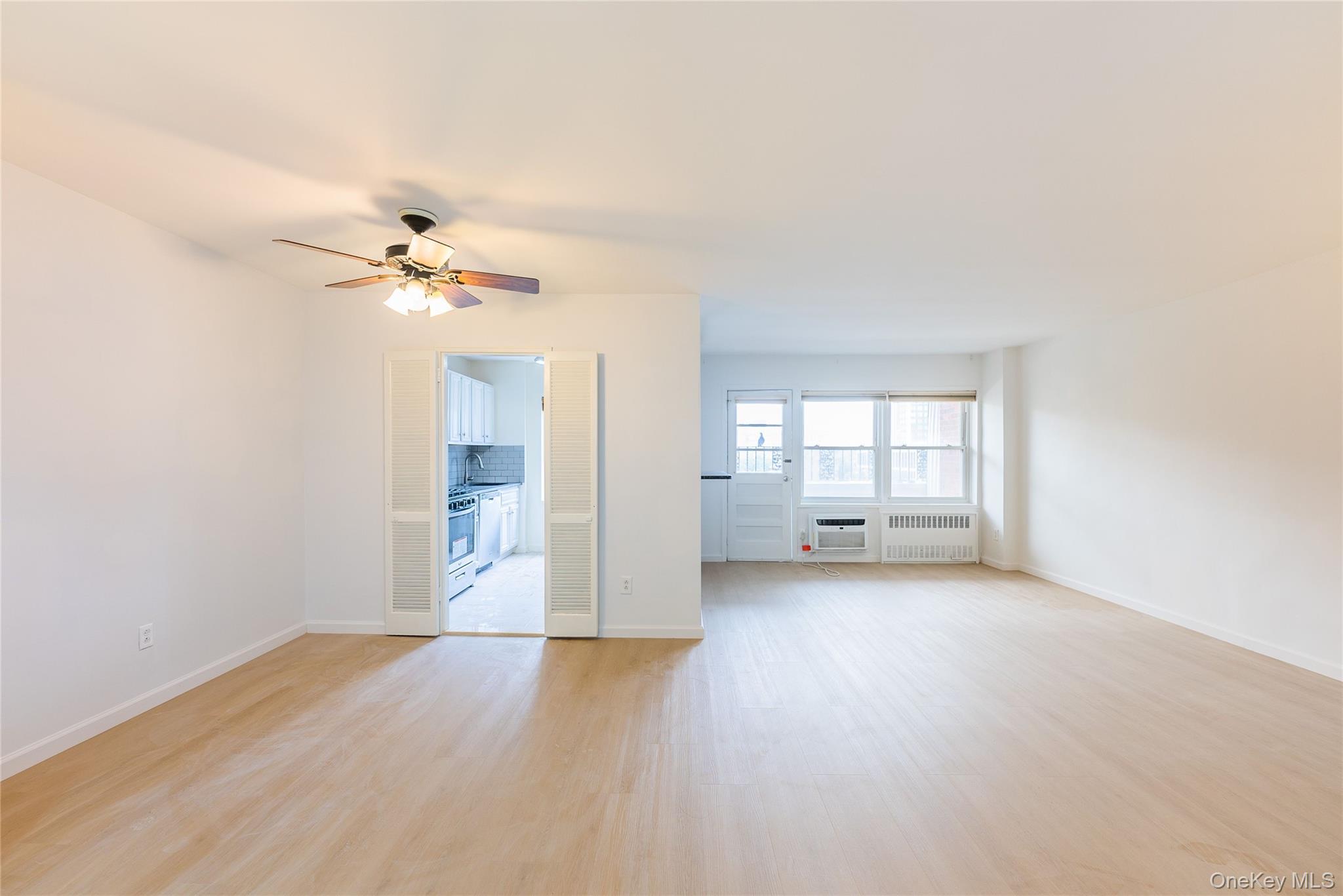 #5 photo, 100-26 67, クイーンズ区 Forest Hills , NY 11375