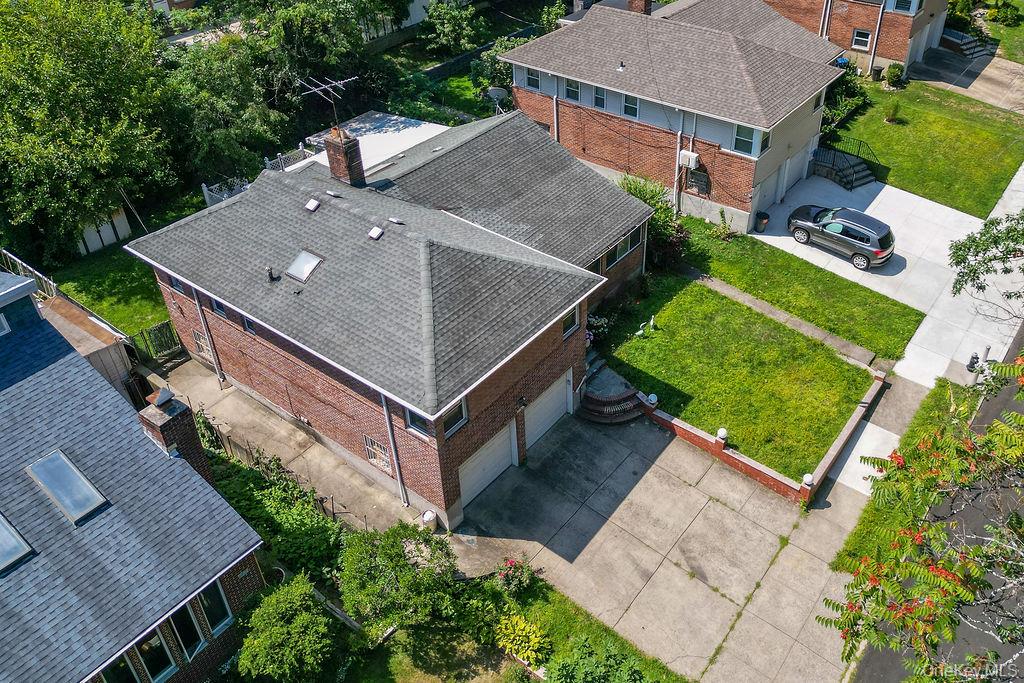 #2 photo, 222-60 Birmington Parkway, クイーンズ区 Bayside , NY 11364