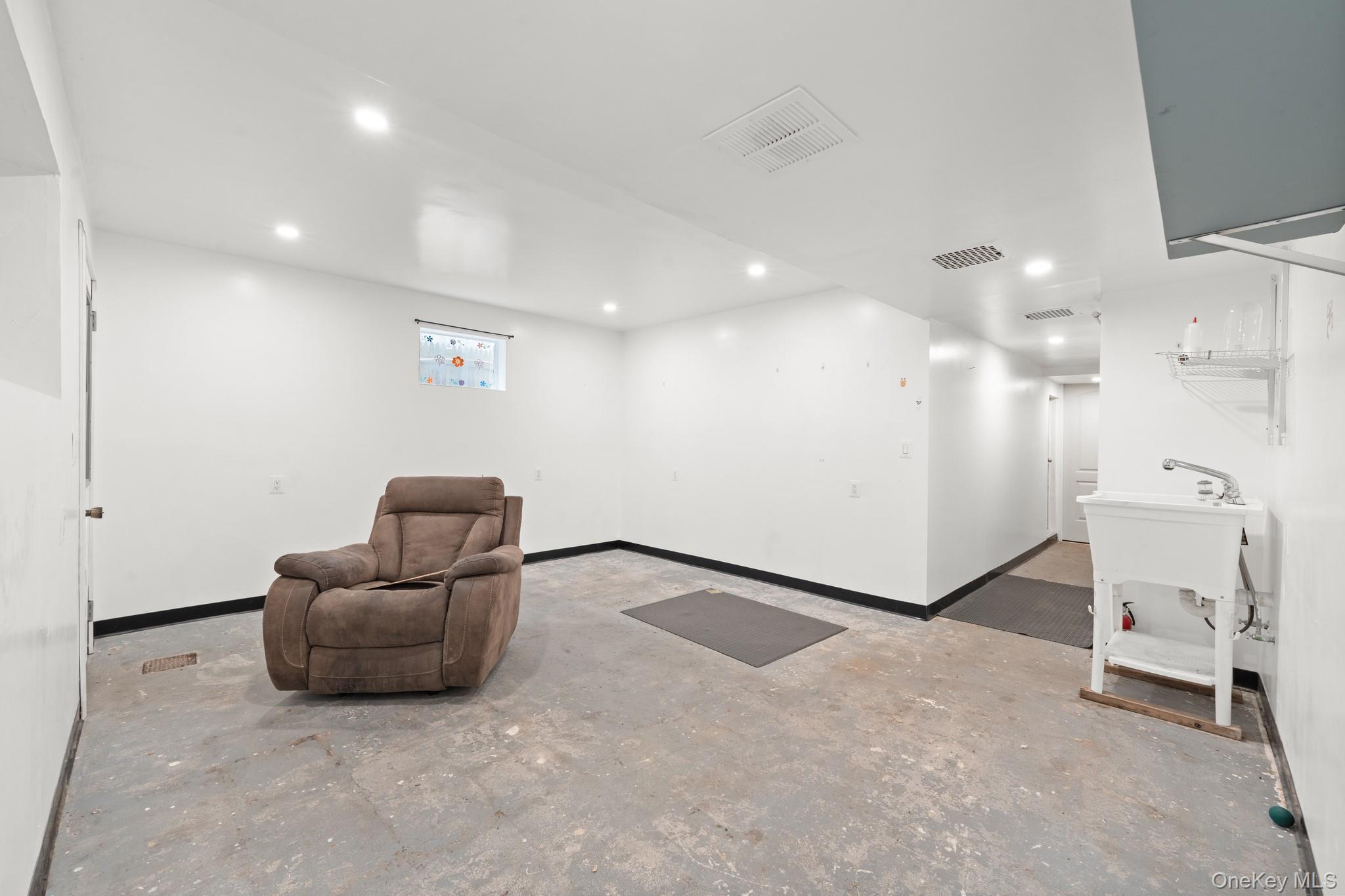 #15 photo, 160 Stephens Avenue, ブロンクス区 Bronx , NY 10473