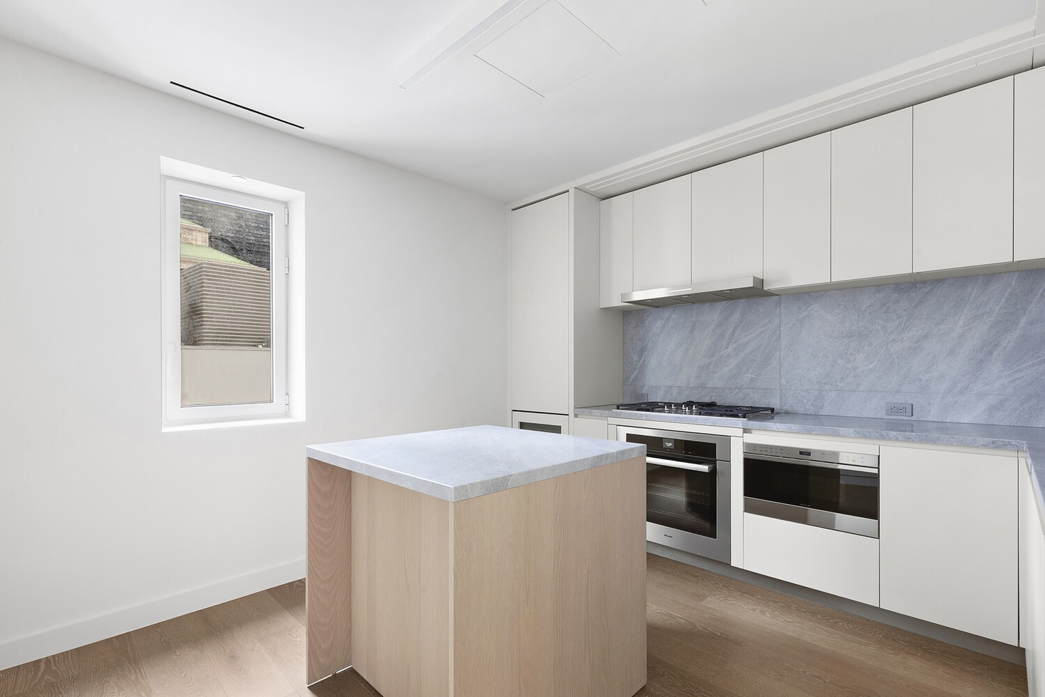 #4 photo, 77 GREENWICH Street, マンハッタン Financial District , NY 10006