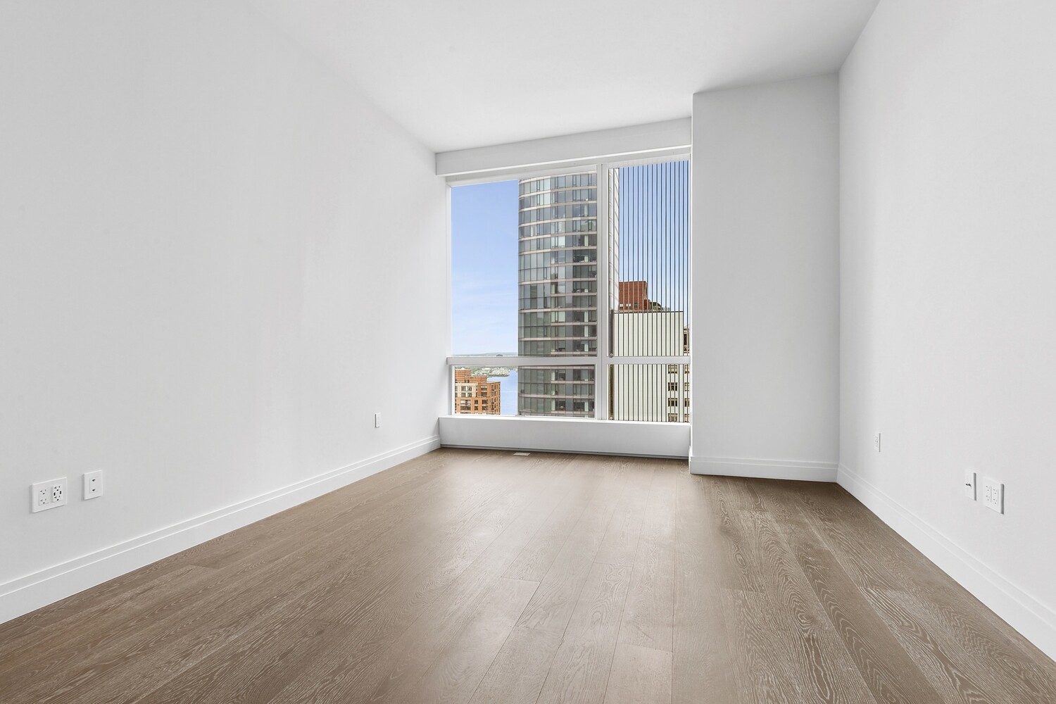 #5 photo, 77 GREENWICH Street, マンハッタン Financial District , NY 10006