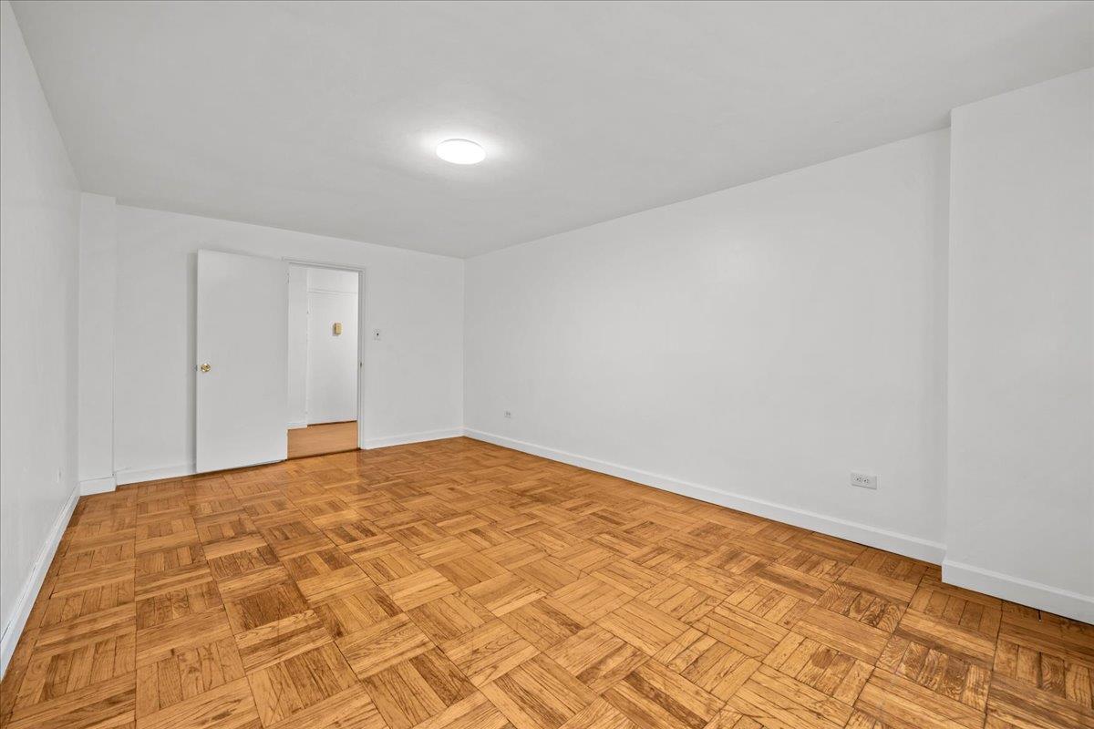 #7 photo, 629 KAPPOCK Street, Spuyten Duyvil , NY 10463