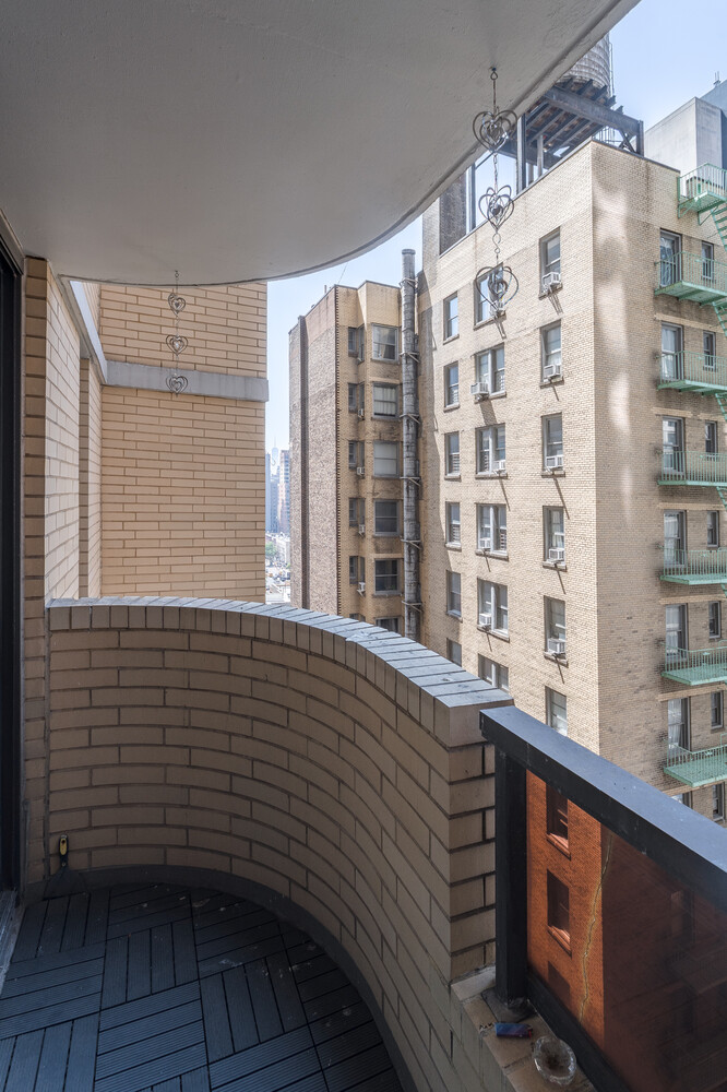 #14 photo, 311 E 38TH Street, マンハッタン Murray Hill , NY 10016