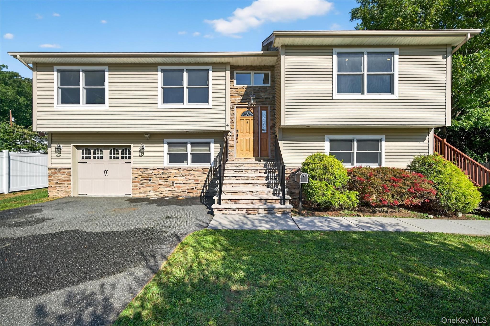 #1 photo, 4 Sheridan Avenue, Sloatsburg , NY 10974