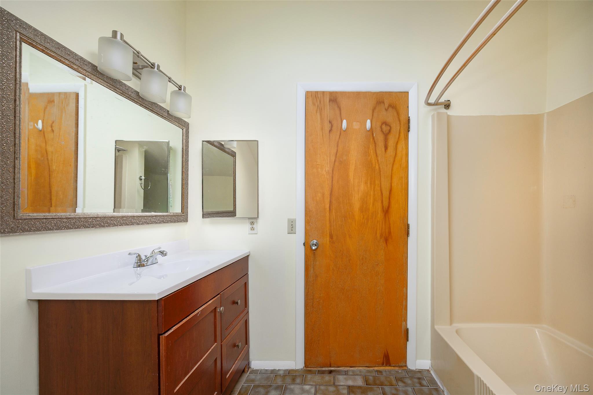 #19 photo, 303 Freedom Road, Pleasant Valley , NY 12569