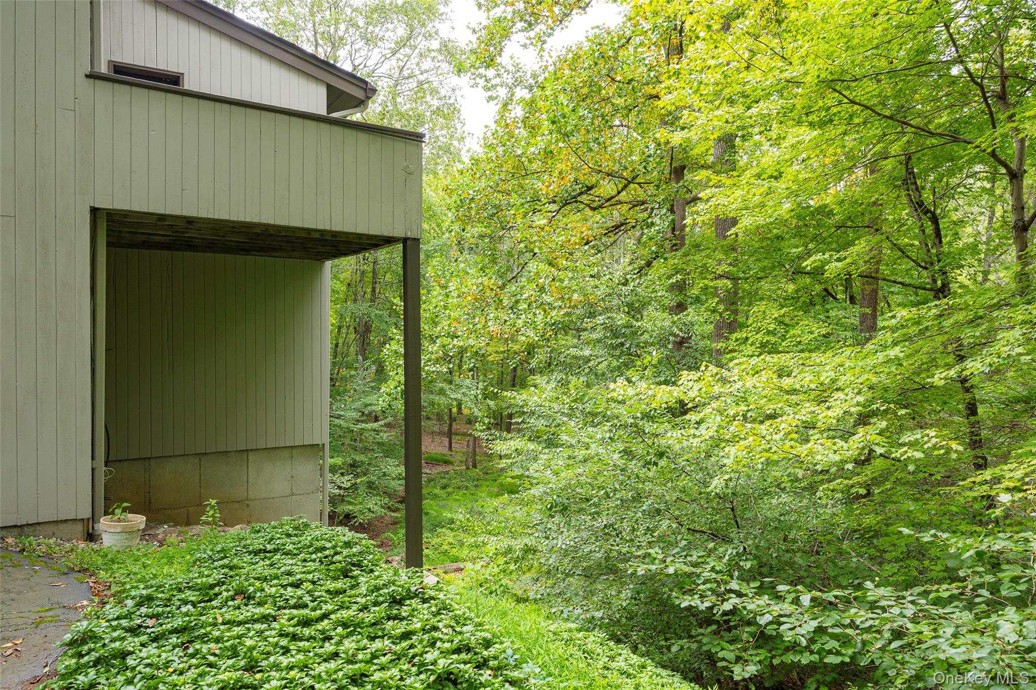 #7 photo, 51 Major Lockwood Lane, Pound Ridge , NY 10576