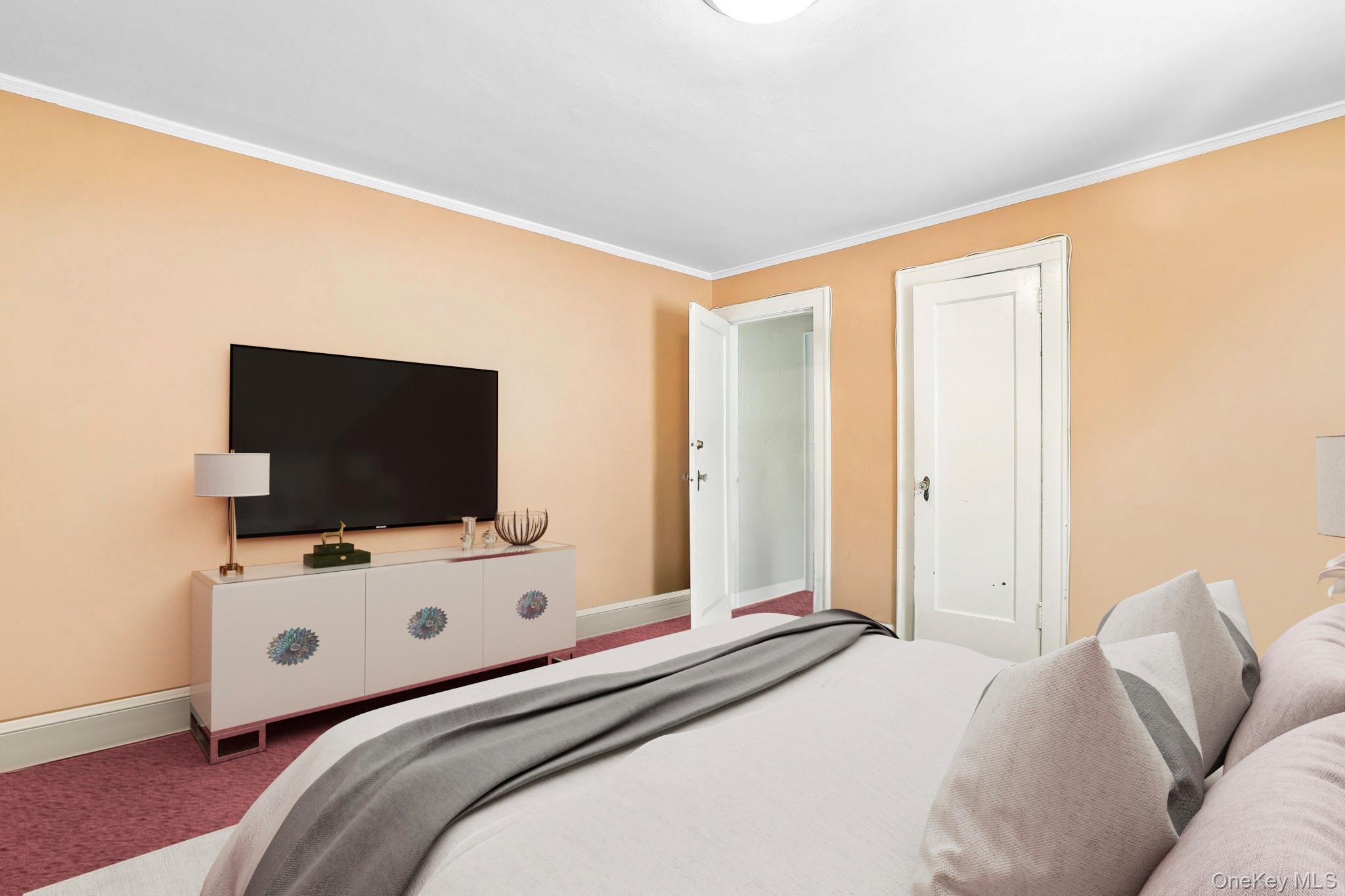 #12 photo, 50 Cloverdale Avenue, White Plains , NY 10603