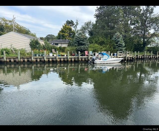 #16 photo, 7 Swartout Place, サフォーク郡 Amityville , NY 11701