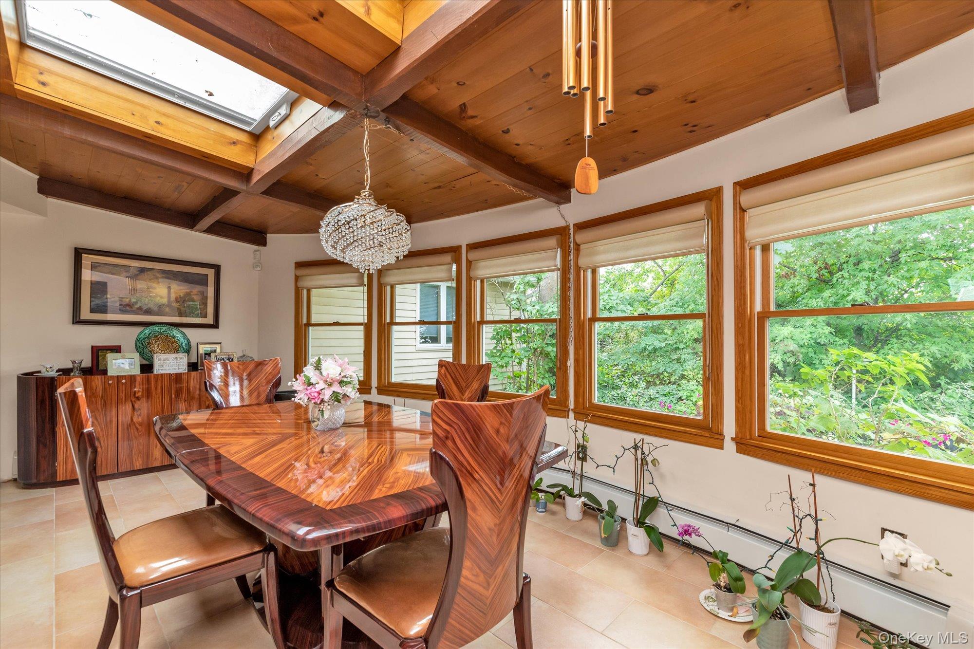 #5 photo, 7 Swartout Place, サフォーク郡 Amityville , NY 11701