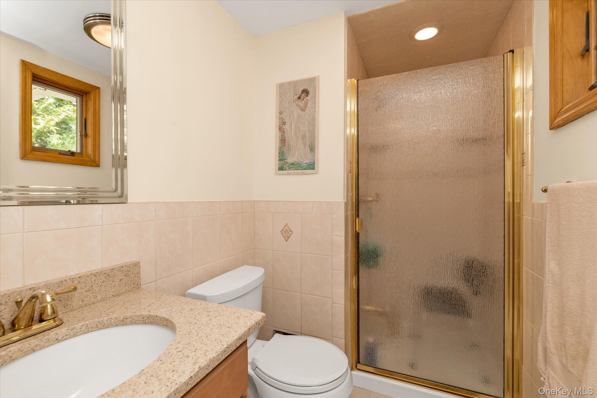 #8 photo, 7 Swartout Place, サフォーク郡 Amityville , NY 11701