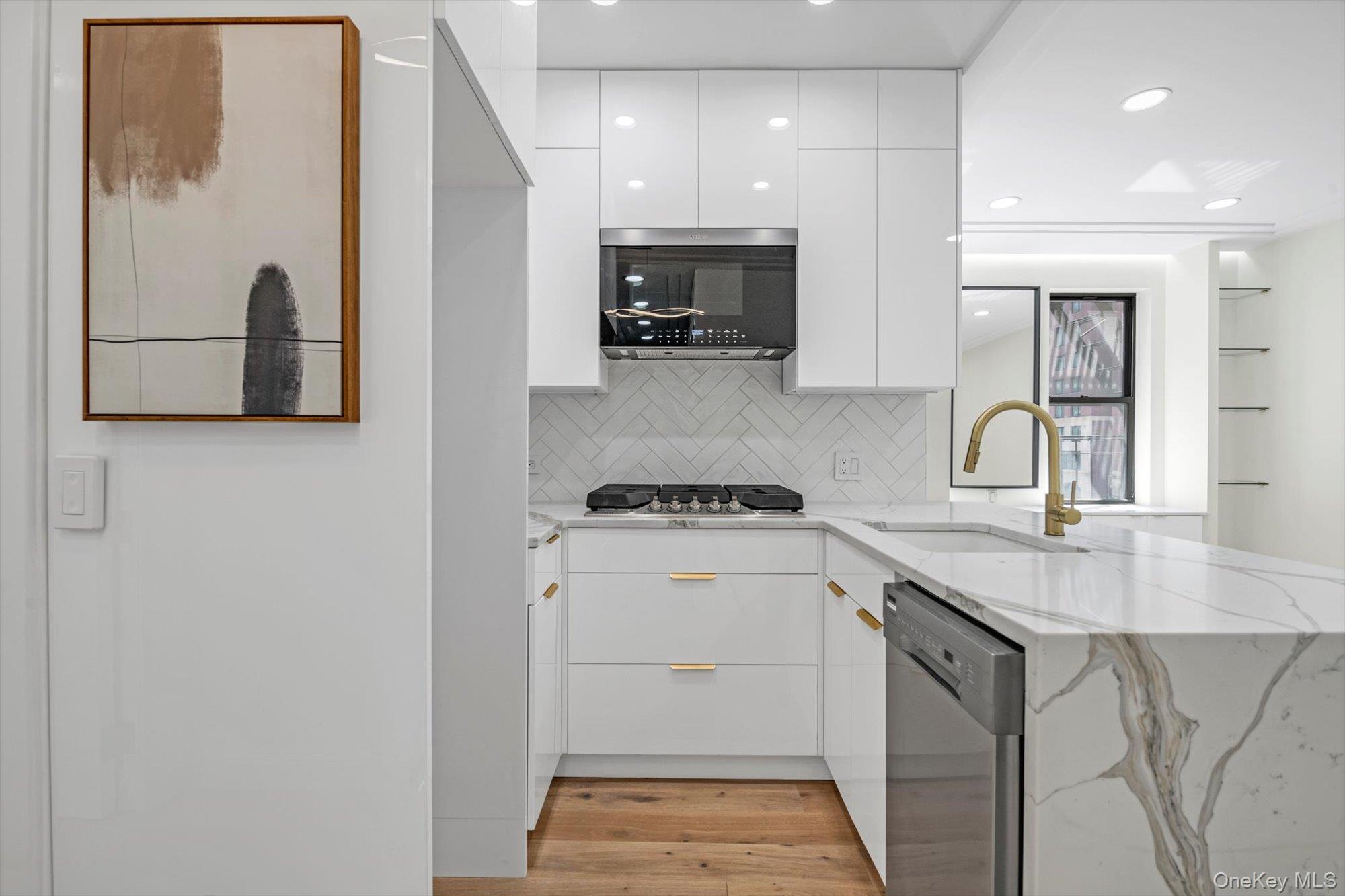 #3 photo, 741 W End Avenue, マンハッタン New York (Manhattan) , NY 10025