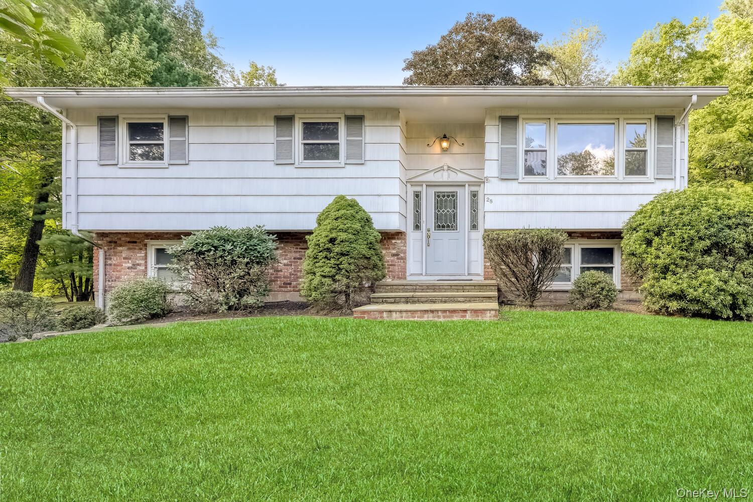 #1 photo, 28 Montclair Avenue, Airmont , NY 10952