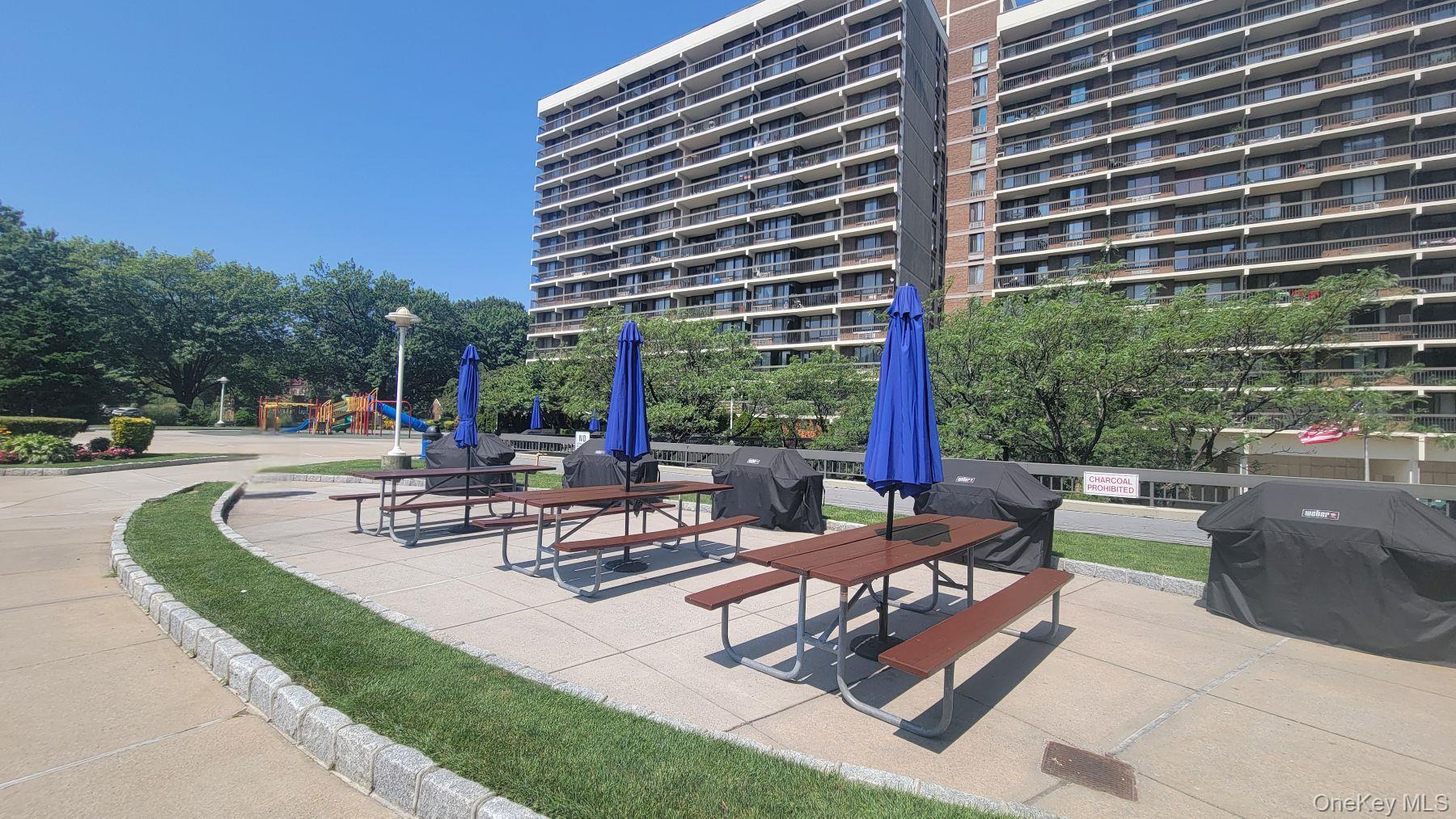 #1 photo, 152-18 Union Turnpike, Flushing , NY 11367