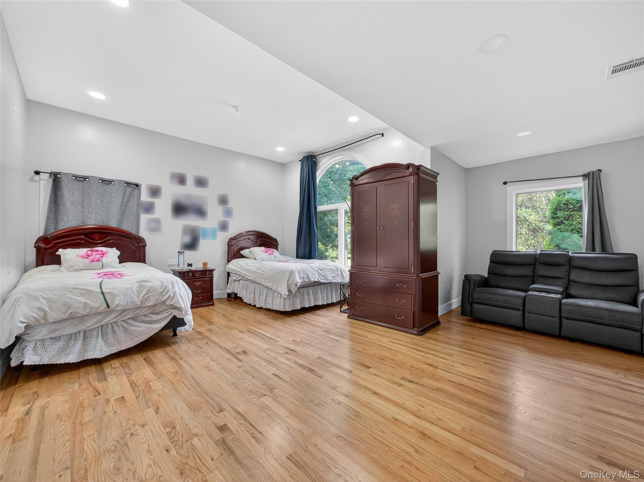 #19 photo, 7 Eleanor Place, Airmont , NY 10952