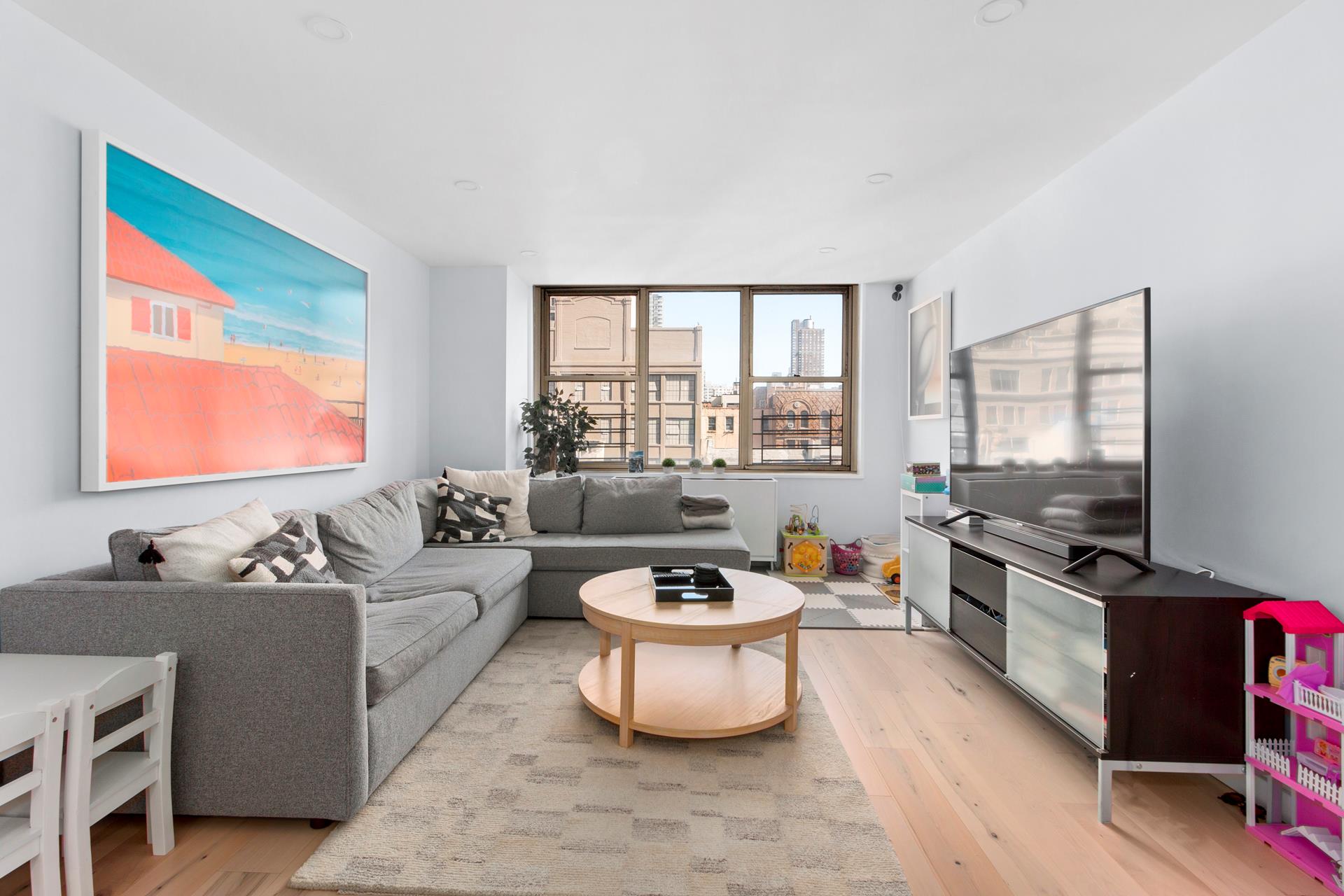 #1 photo, 301 E 79TH Street, מנהטן Yorkville , NY 10075