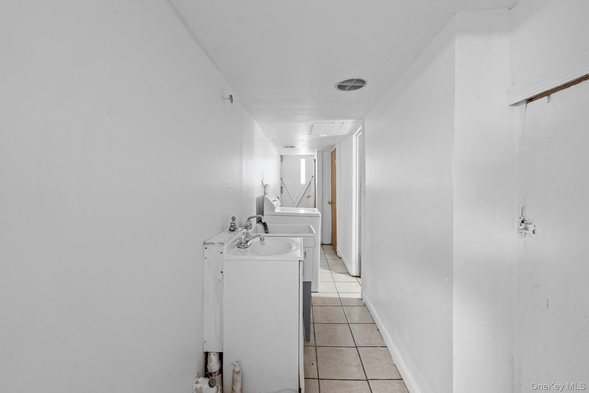 #15 photo, 3329 Wilson Avenue, ブロンクス区 Bronx , NY 10469