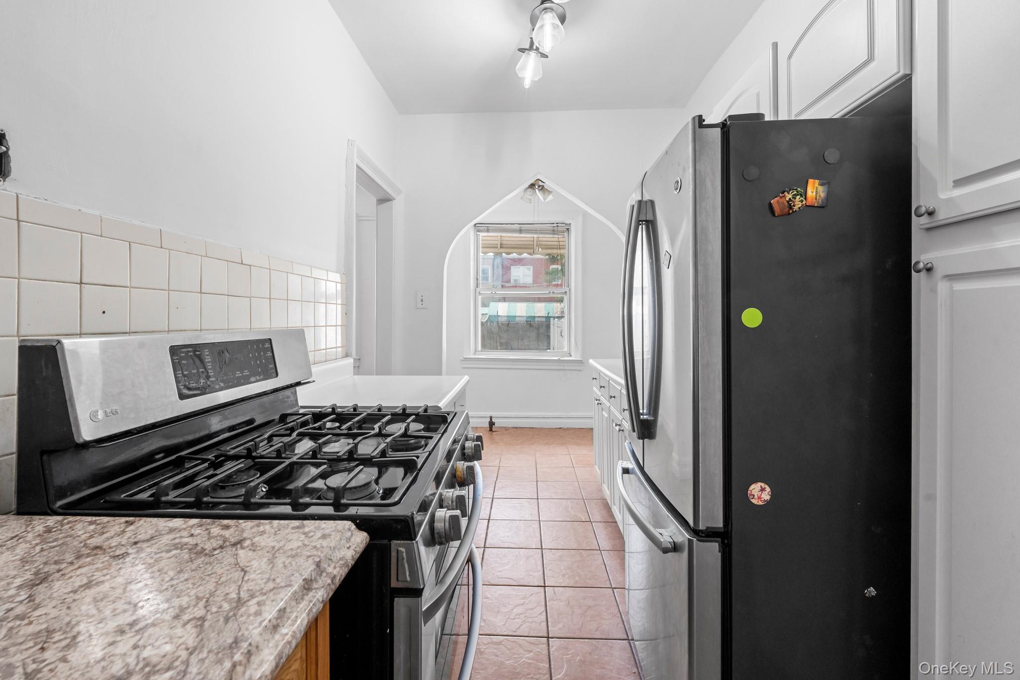 #6 photo, 3329 Wilson Avenue, ブロンクス区 Bronx , NY 10469