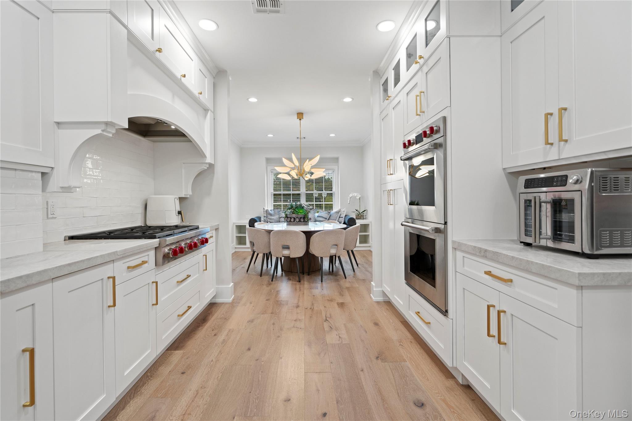 #11 photo, 23 The Preserve, Woodbury , NY 11797