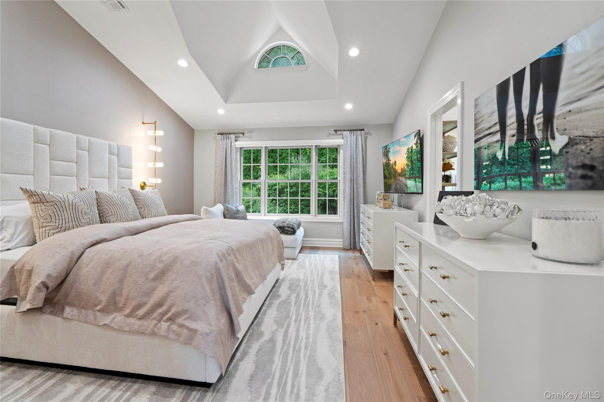 #16 photo, 23 The Preserve, Woodbury , NY 11797