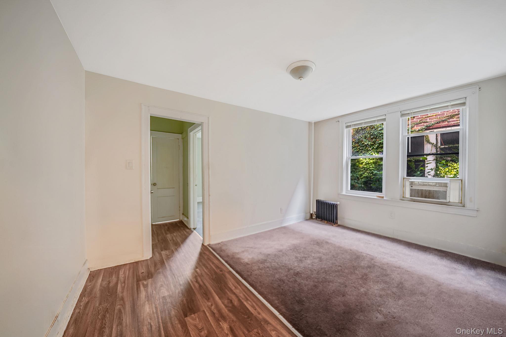 #10 photo, 201-07 Linden Boulevard, クイーンズ区 Saint Albans , NY 11412