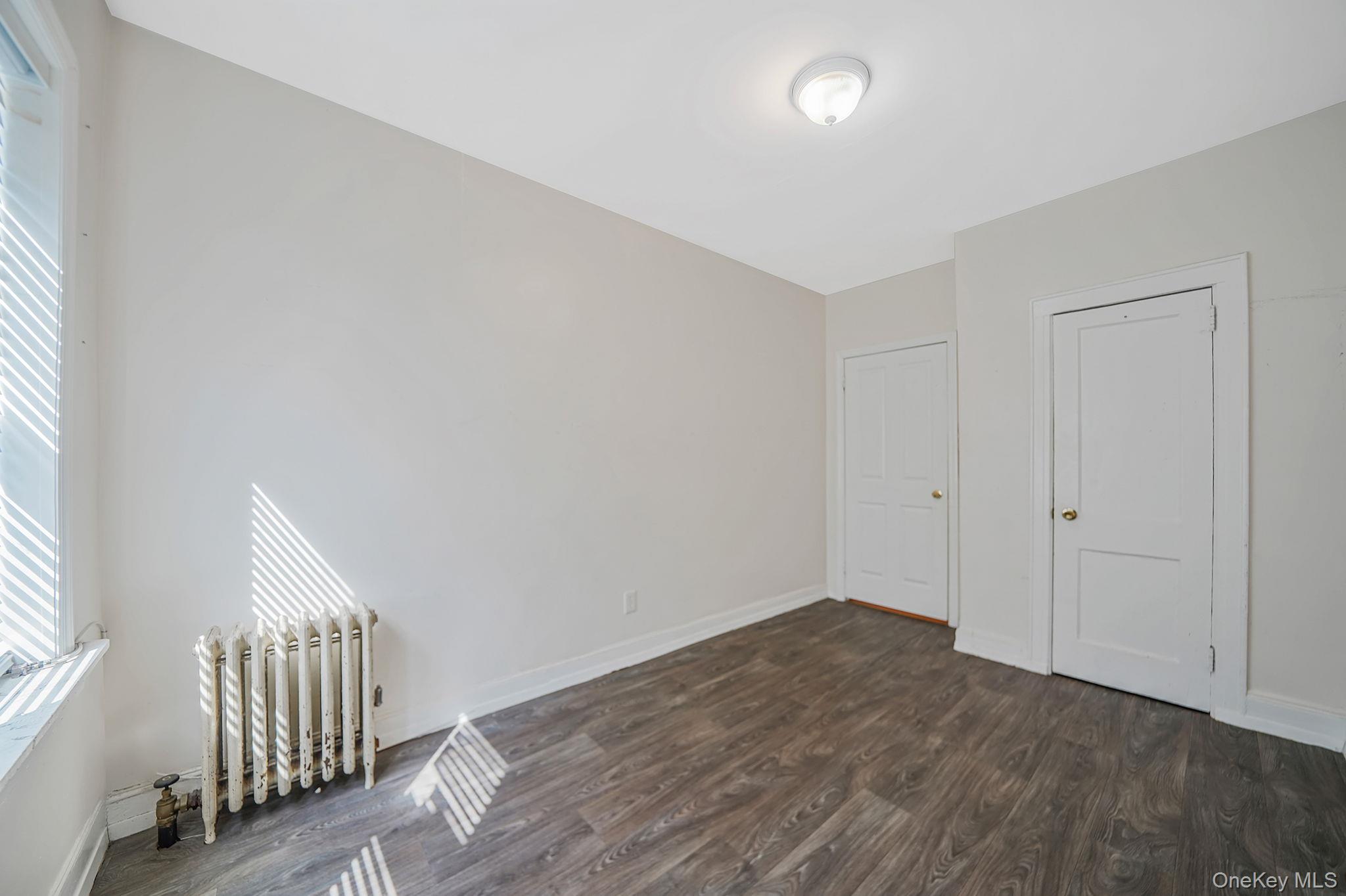 #17 photo, 201-07 Linden Boulevard, クイーンズ区 Saint Albans , NY 11412