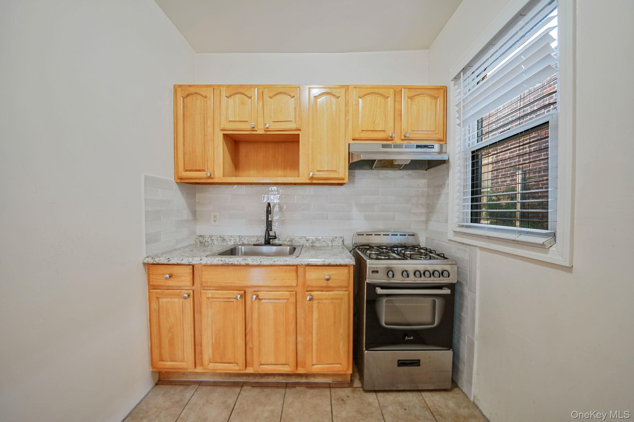 #18 photo, 201-07 Linden Boulevard, クイーンズ区 Saint Albans , NY 11412