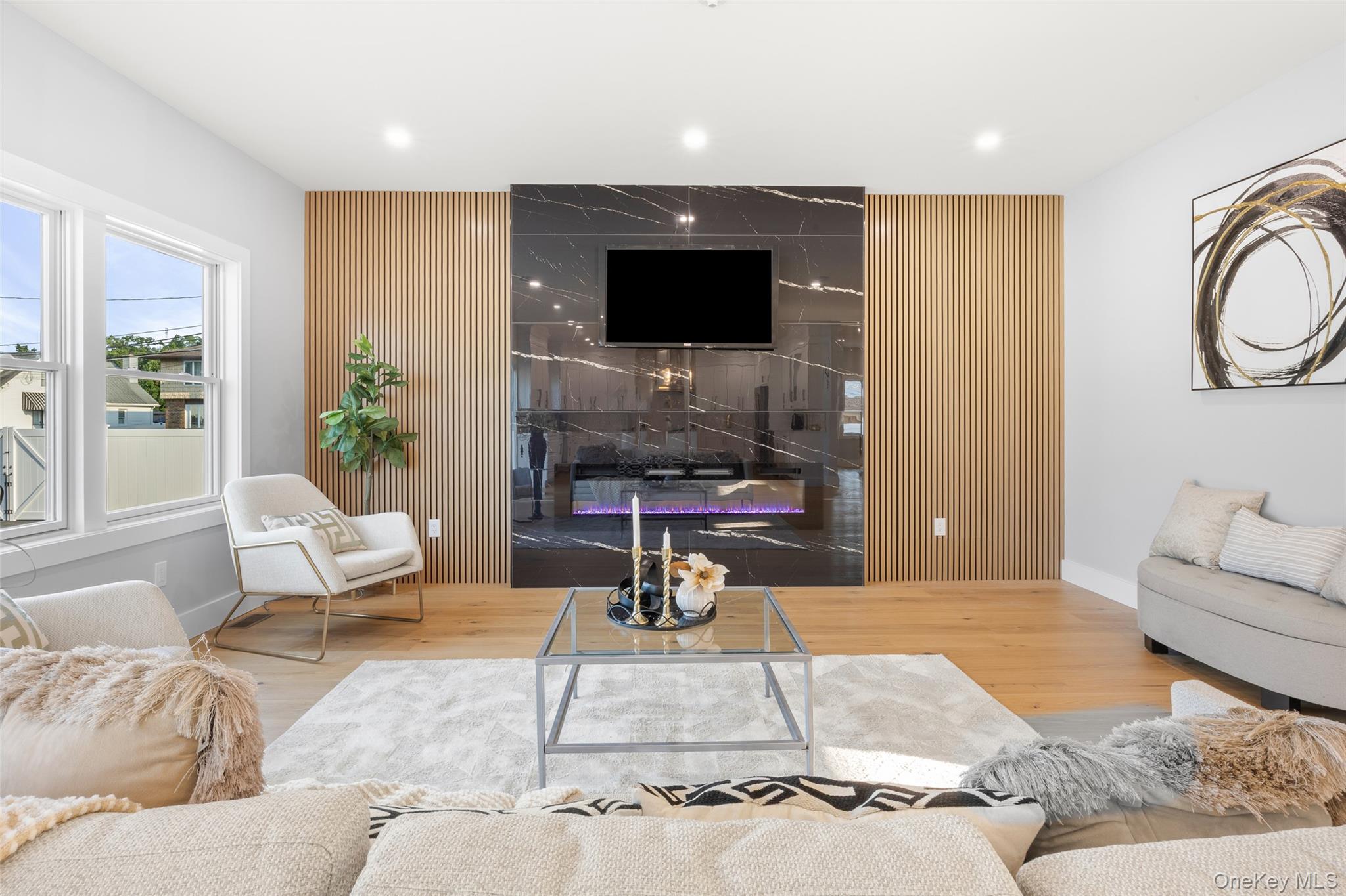 #11 photo, 19 Mead Lane, ナッソー郡 Westbury , NY 11590