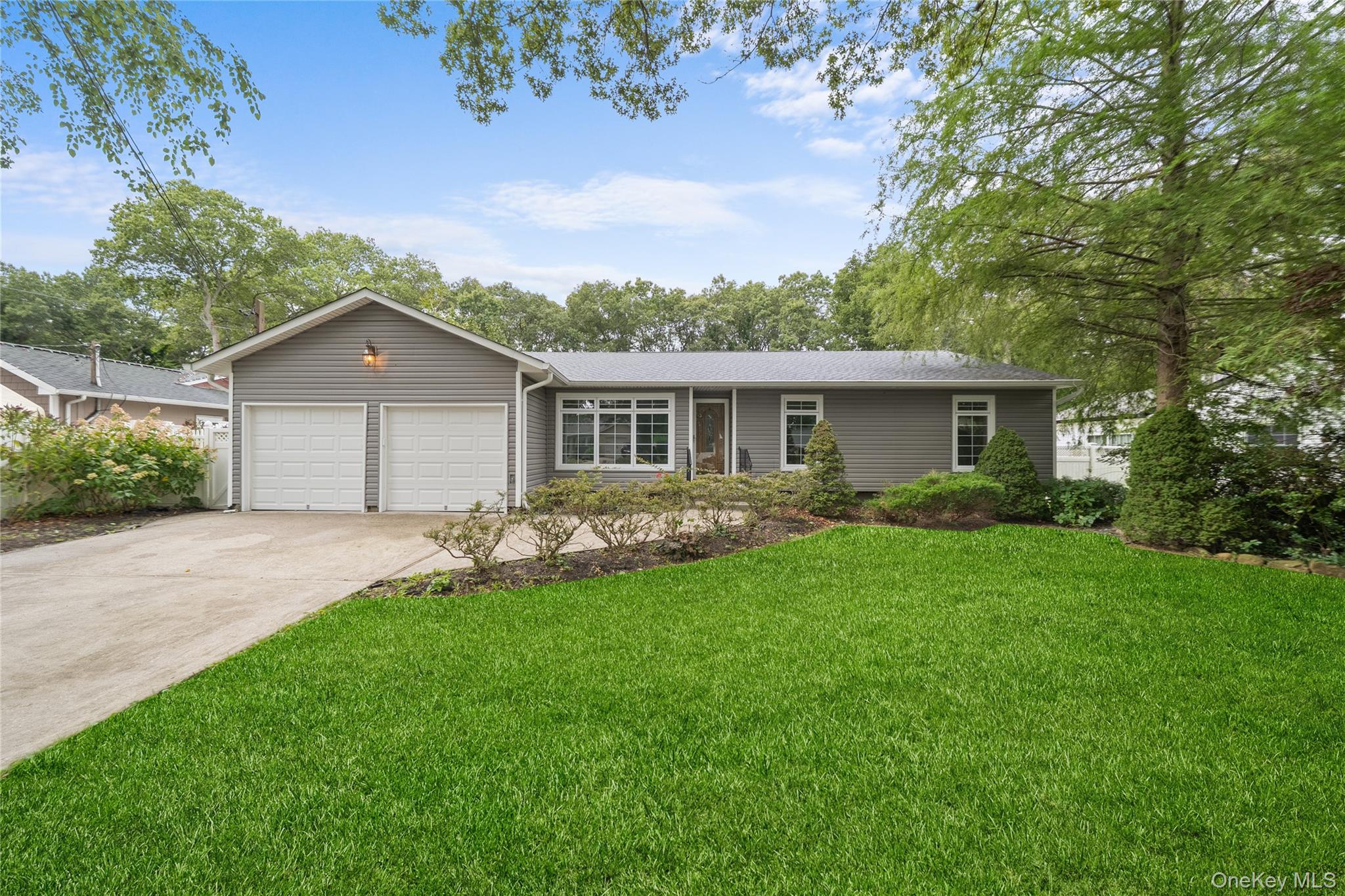 #1 photo, 7 Hempstead Street, Holtsville , NY 11742