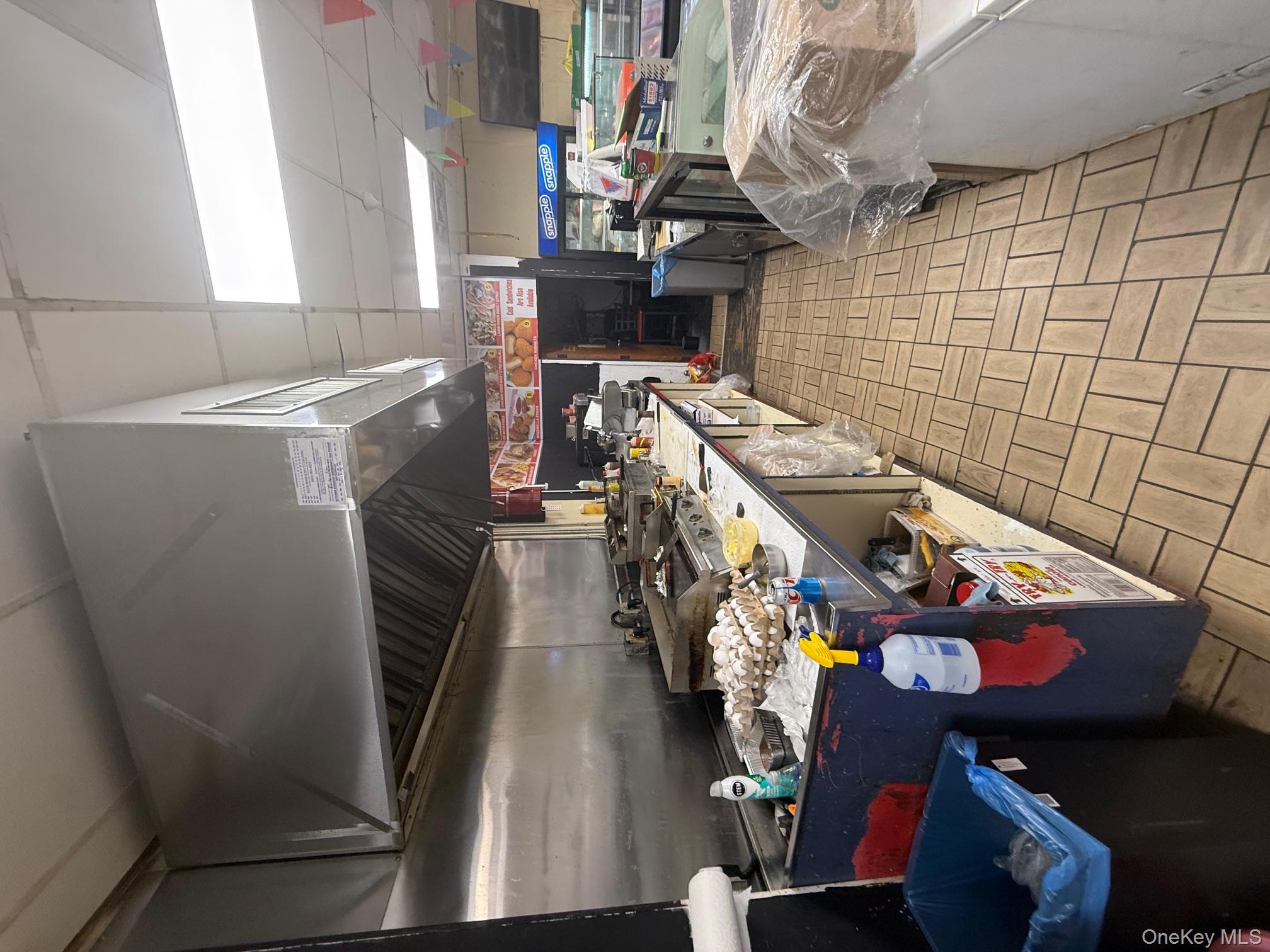 #7 photo, 953 New York Avenue, サフォーク郡 Huntington Station , NY 11746