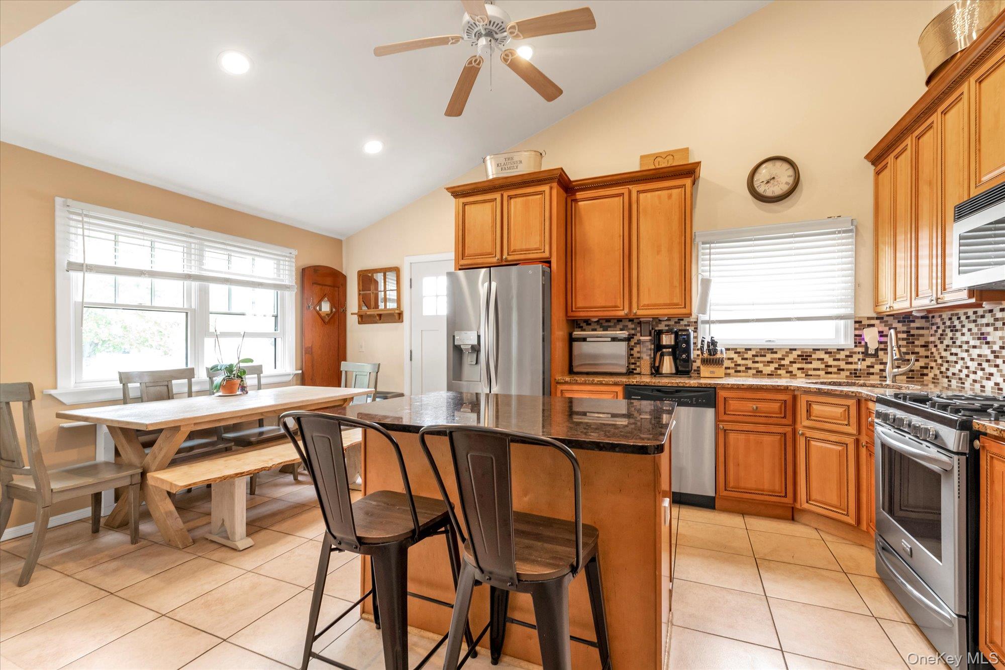 #2 photo, 709 Monroe Boulevard, ナッソー郡 Long Beach , NY 11561