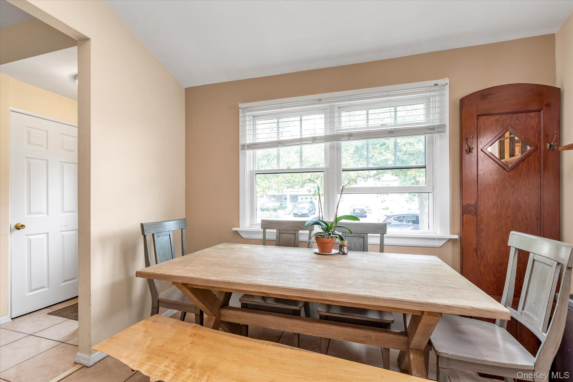 #3 photo, 709 Monroe Boulevard, ナッソー郡 Long Beach , NY 11561