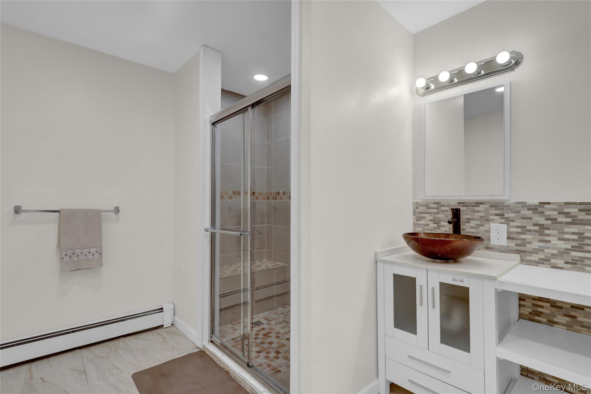 #14 photo, 125 Grand Avenue, サフォーク郡 Shirley , NY 11967