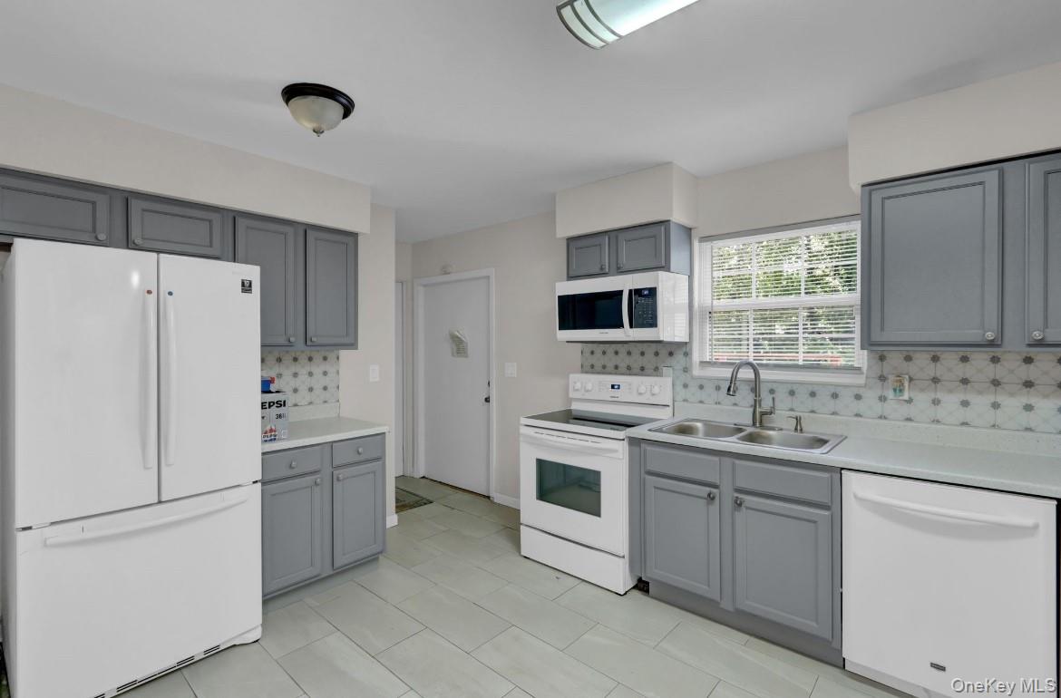 #6 photo, 125 Grand Avenue, サフォーク郡 Shirley , NY 11967