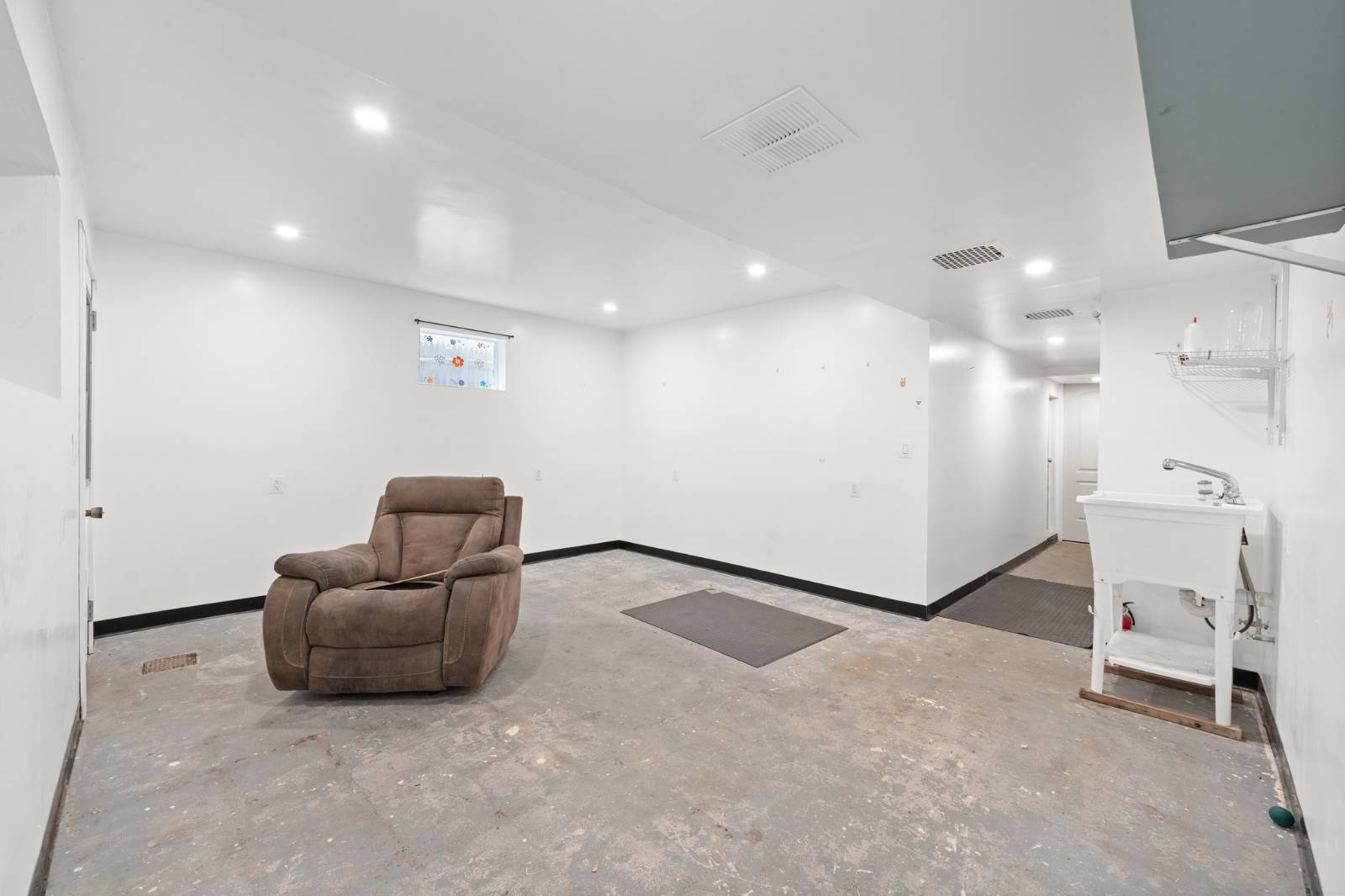 #15 photo, 160 Stephens Ave, ブロンクス区 Clason Point , NY 10473