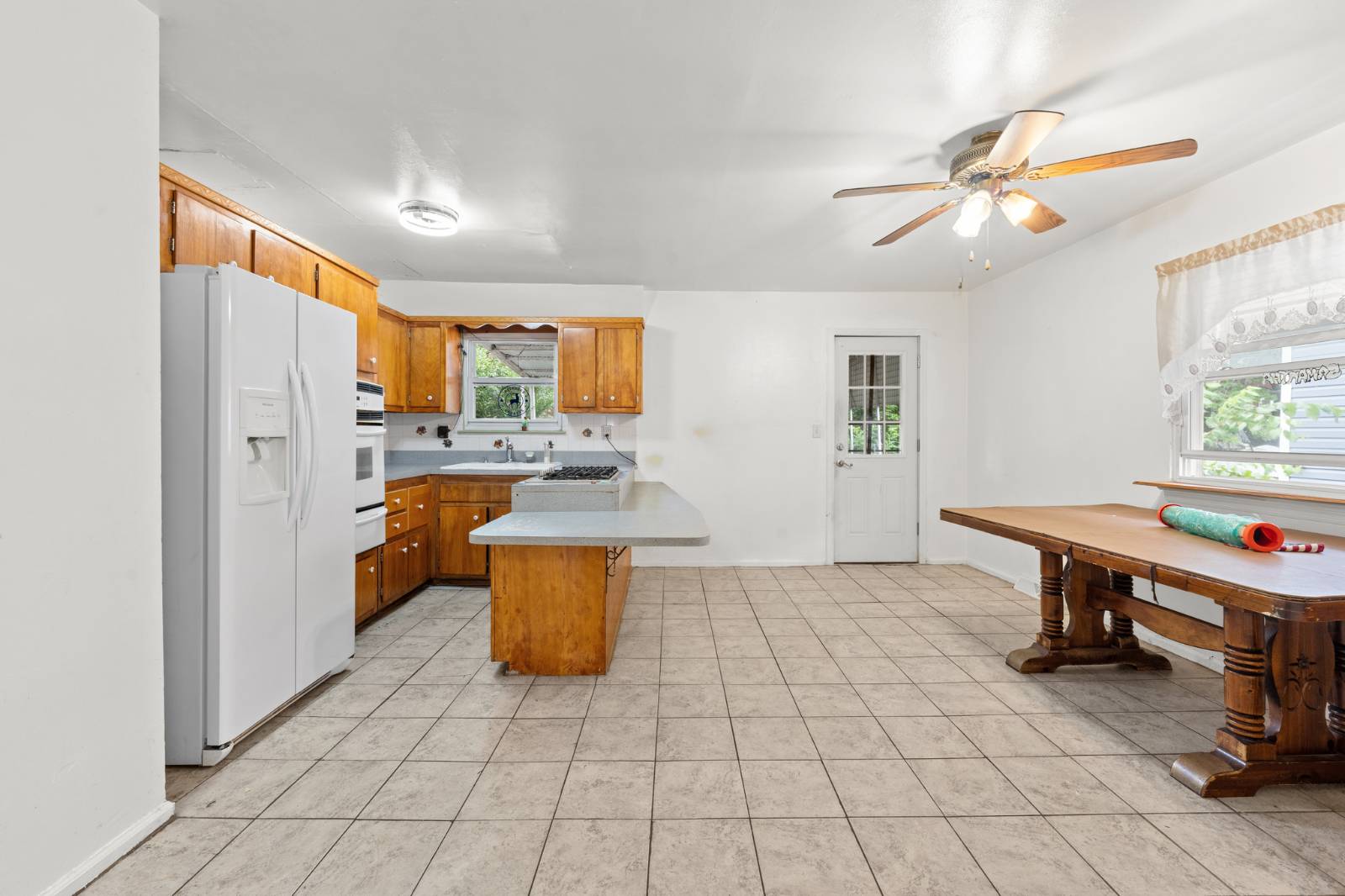 #8 photo, 160 Stephens Ave, ブロンクス区 Clason Point , NY 10473