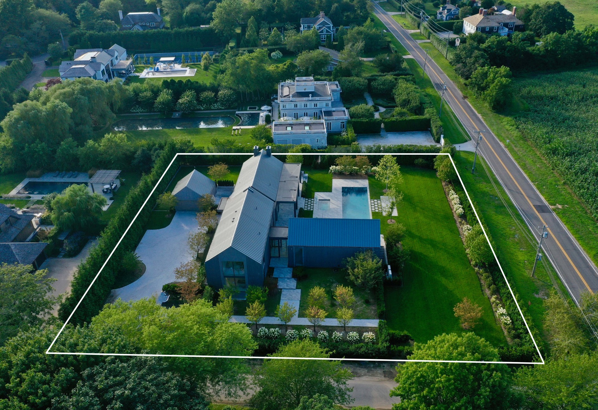 #2 photo, 329 Mecox Road, サフォーク郡 Water Mill , NY 11976