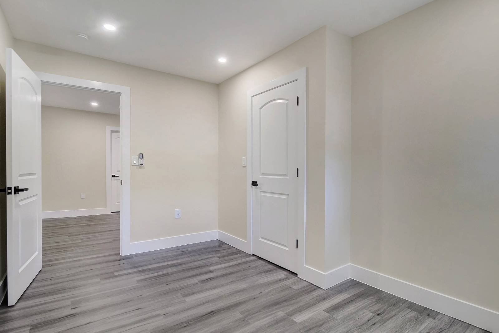 #13 photo, 19-49  80th Street, クイーンズ区 Astoria , NY 11370