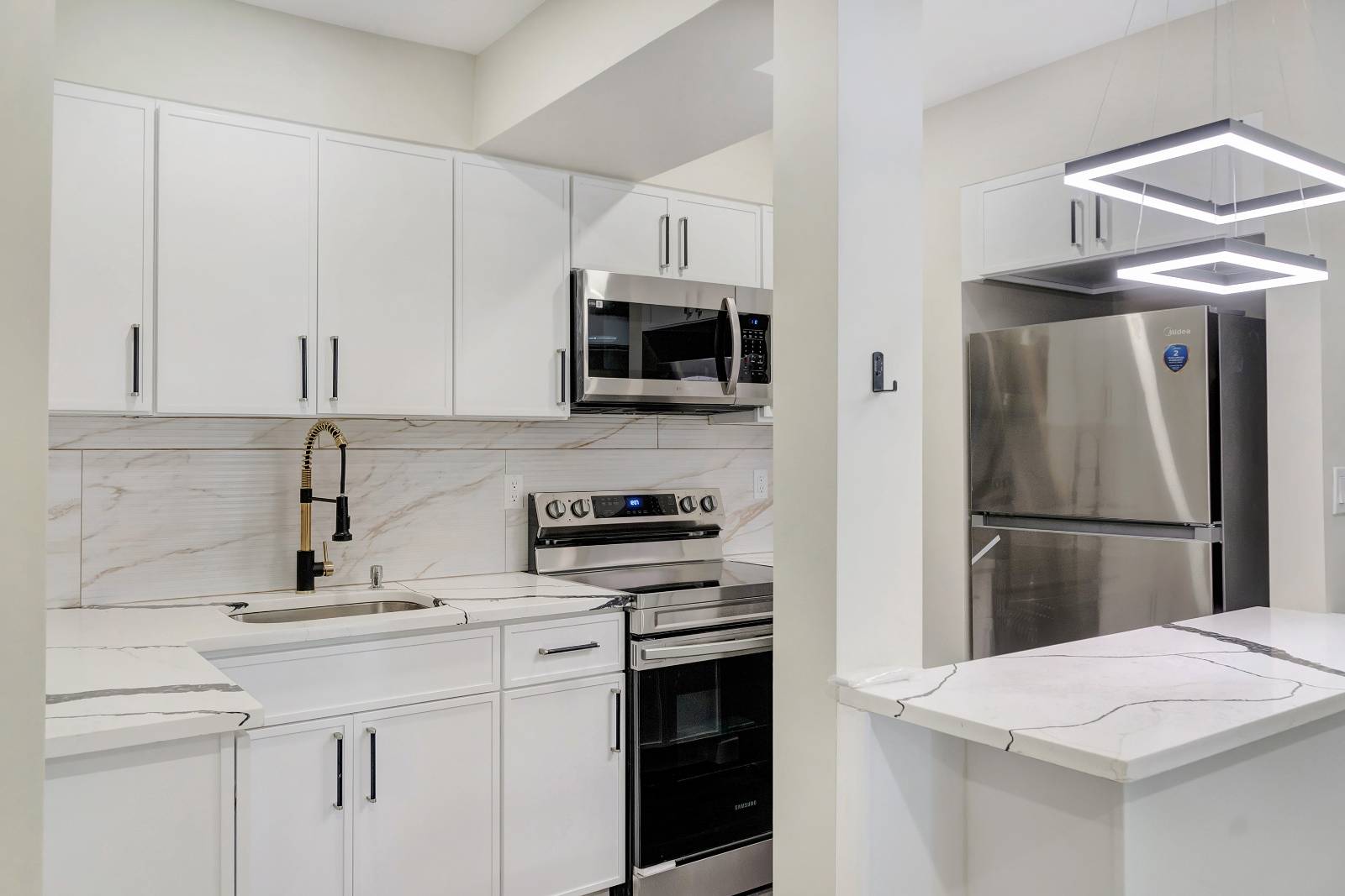 #8 photo, 19-49  80th Street, クイーンズ区 Astoria , NY 11370