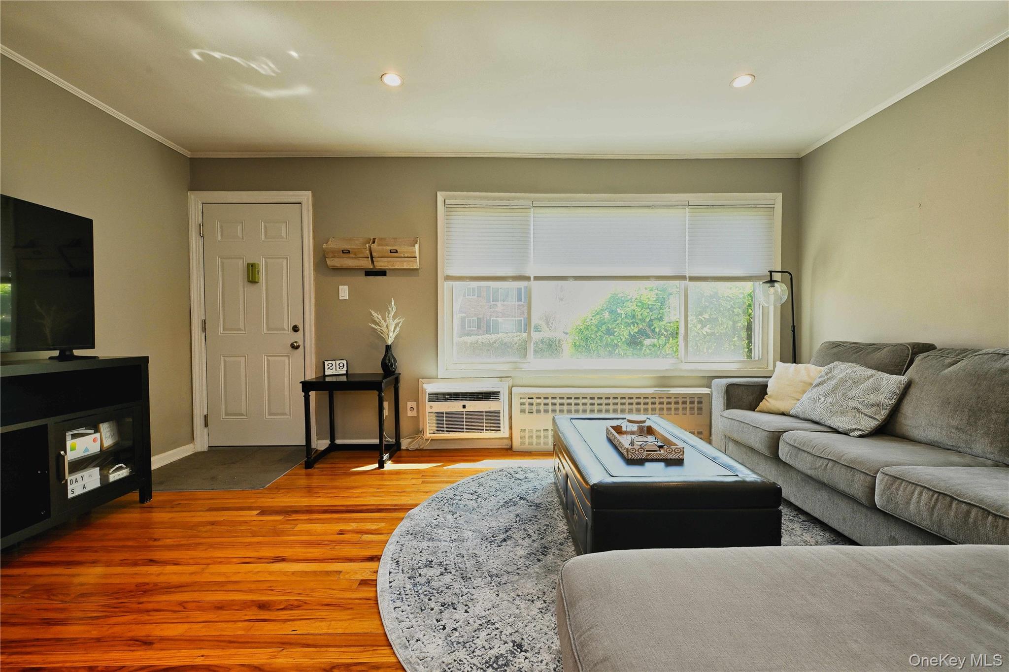 #8 photo, 192 Edmunton Dr, サフォーク郡 North Babylon , NY 11703