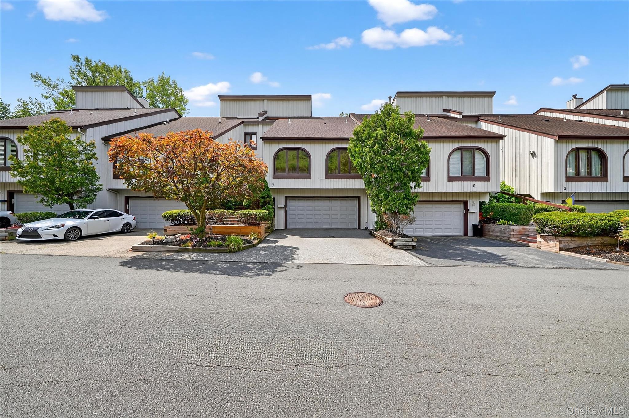 #1 photo, 7 Erie Court, Suffern , NY 10901