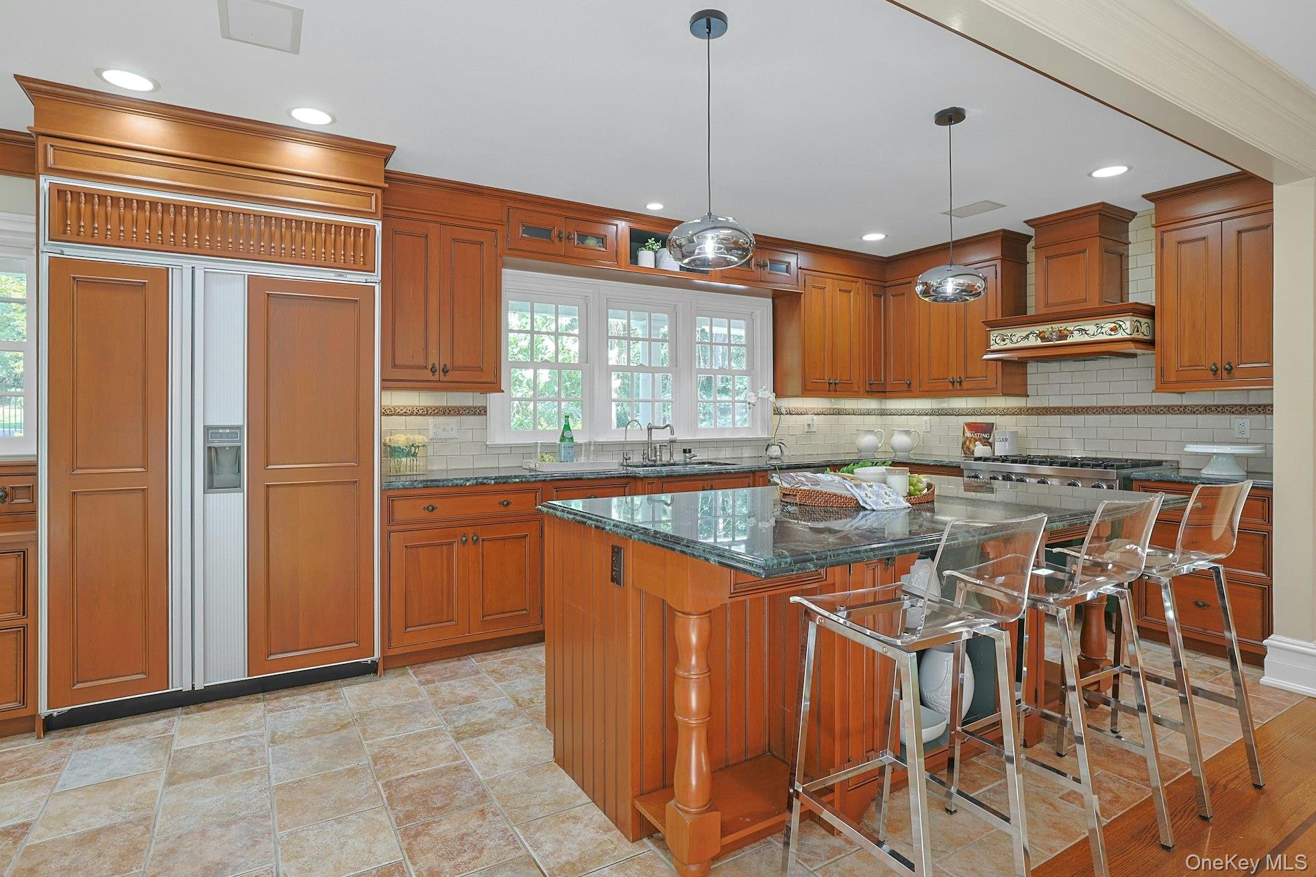 #19 photo, 8 North Lake Road, Armonk , NY 10504