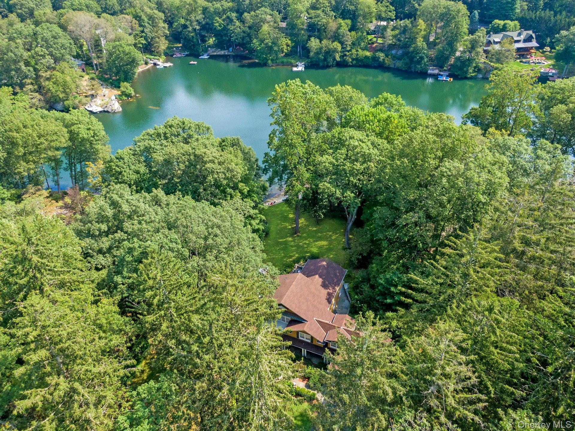 #9 photo, 8 North Lake Road, Armonk , NY 10504