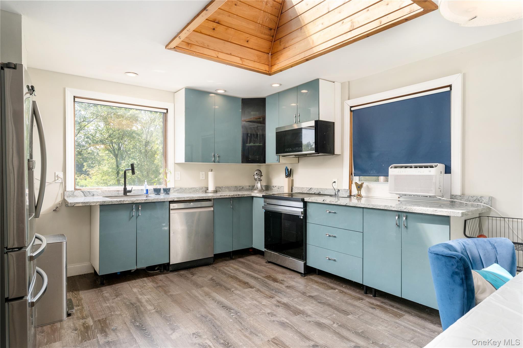 #17 photo, 10 Sunnyside Drive, サフォーク郡 Sound Beach , NY 11789