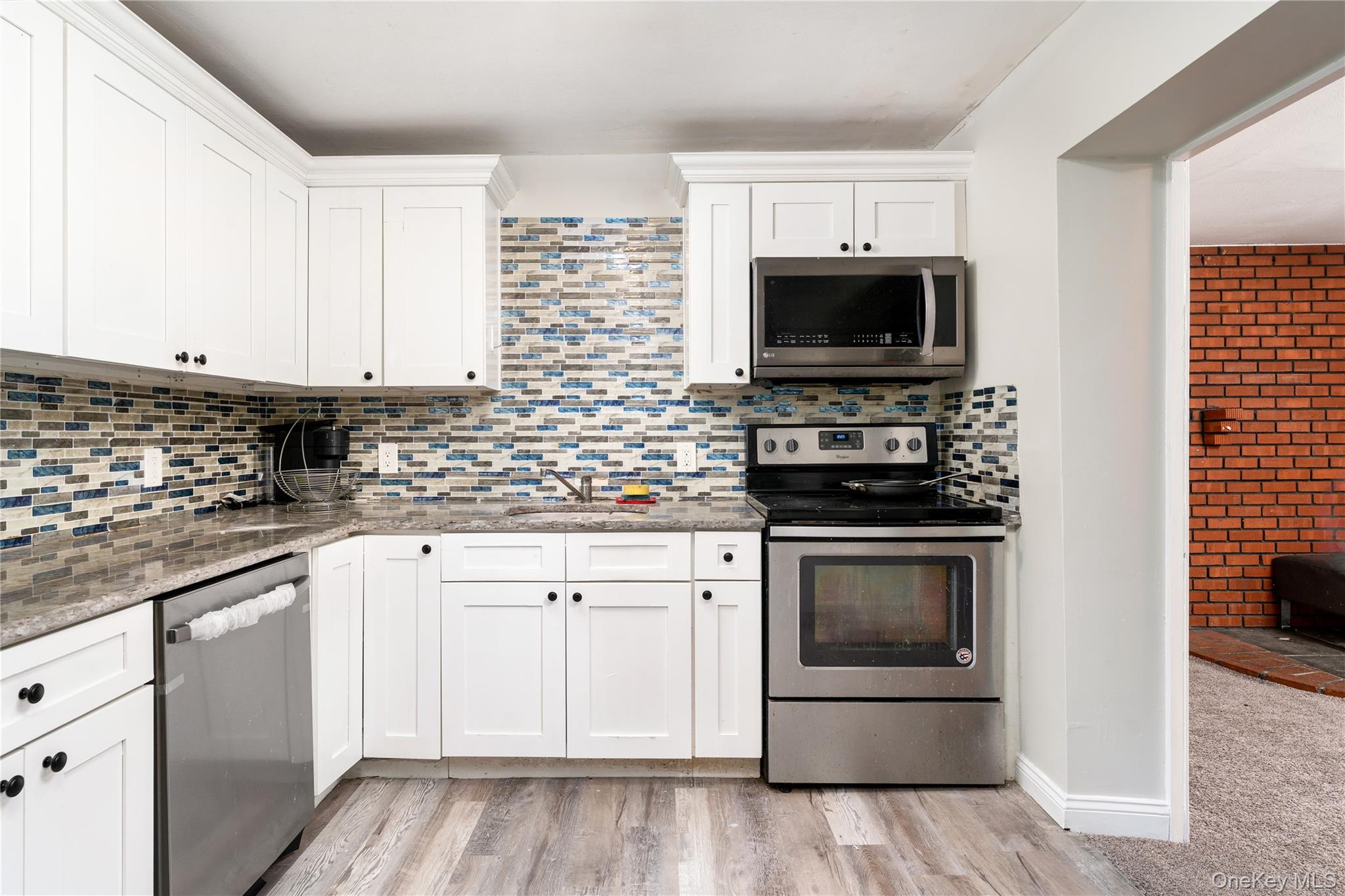 #2 photo, 10 Sunnyside Drive, サフォーク郡 Sound Beach , NY 11789