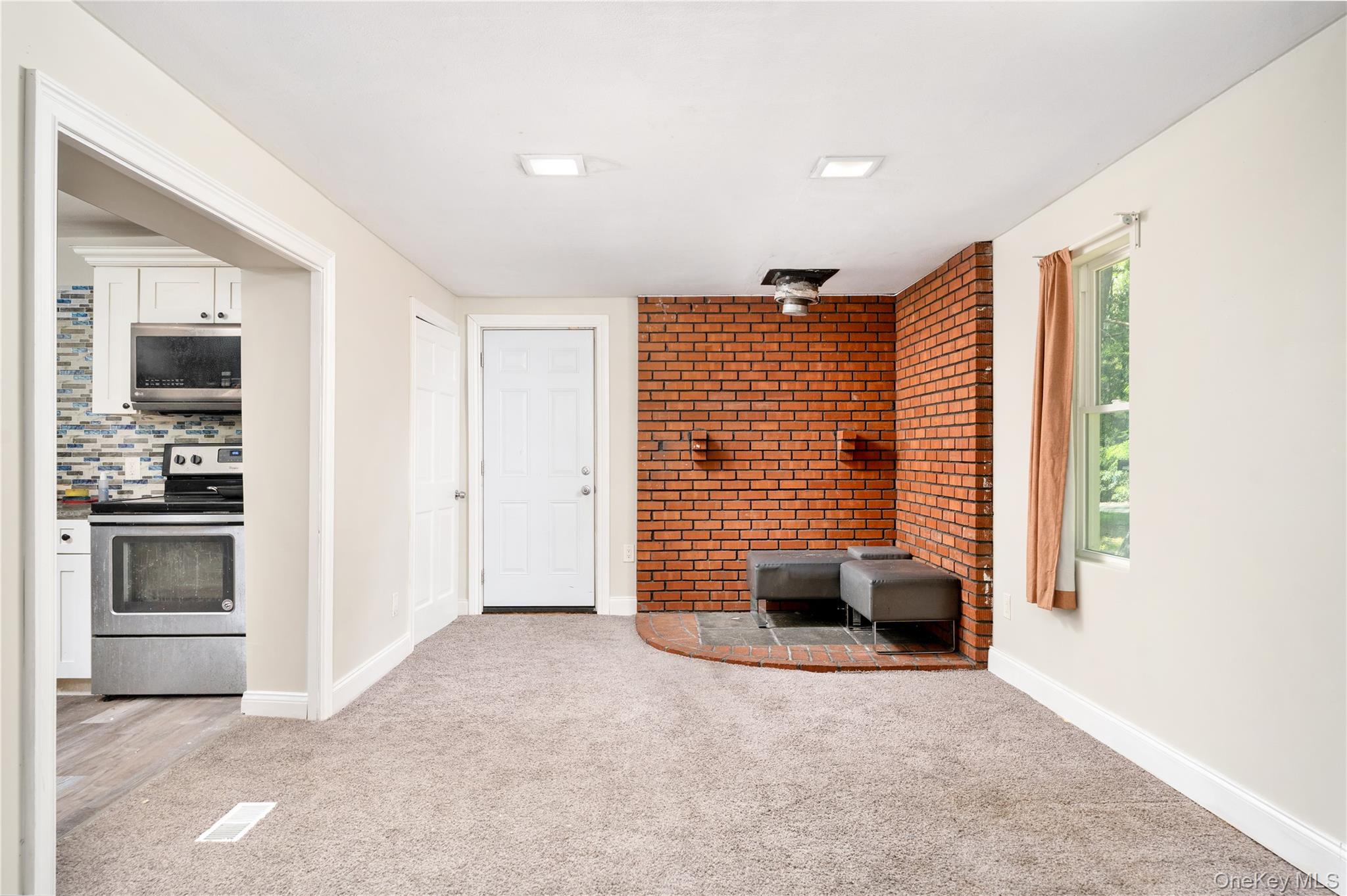 #7 photo, 10 Sunnyside Drive, サフォーク郡 Sound Beach , NY 11789