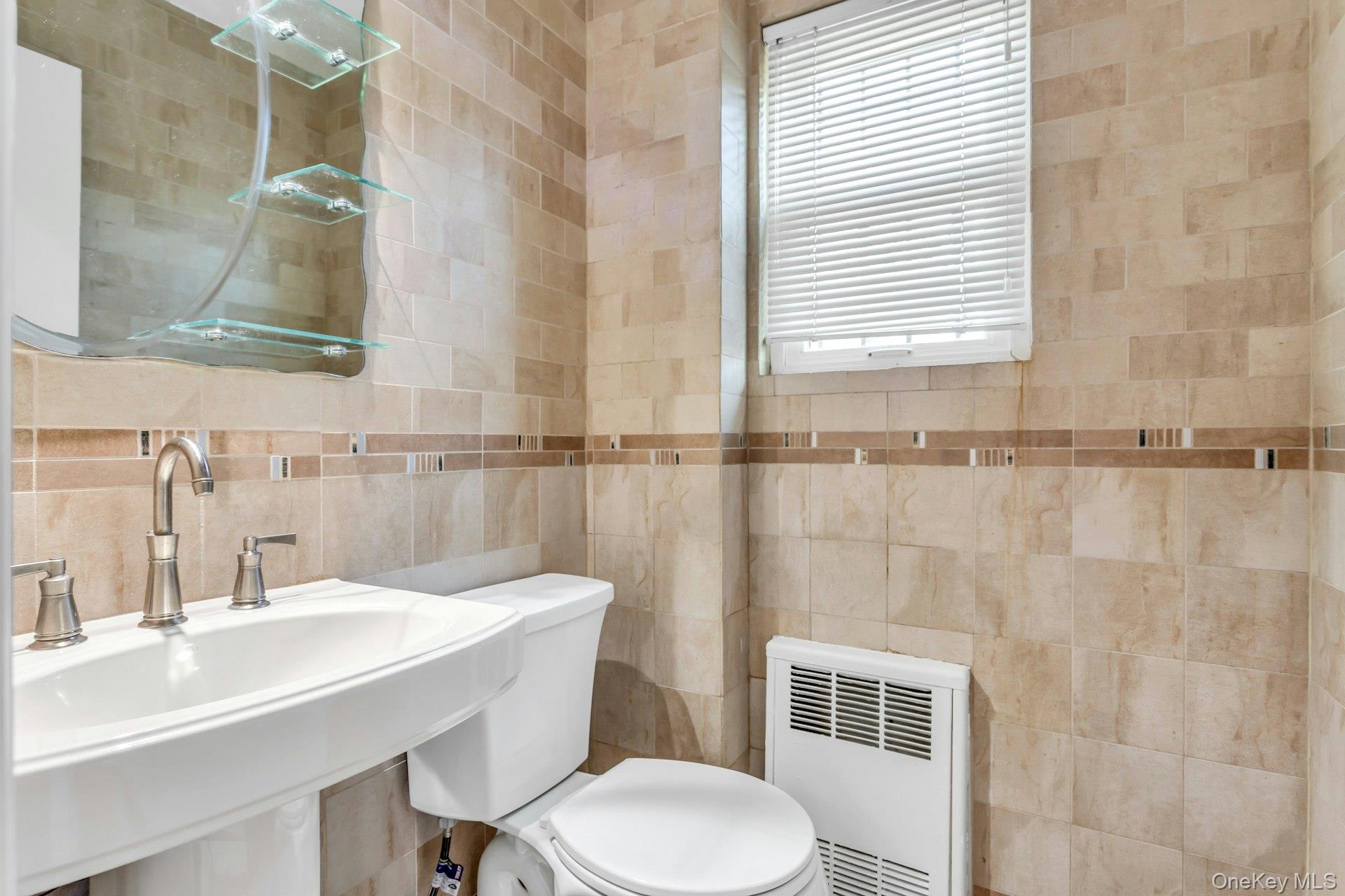 #12 photo, 64-04 Utopia Parkway, クイーンズ区 Fresh Meadows , NY 11365